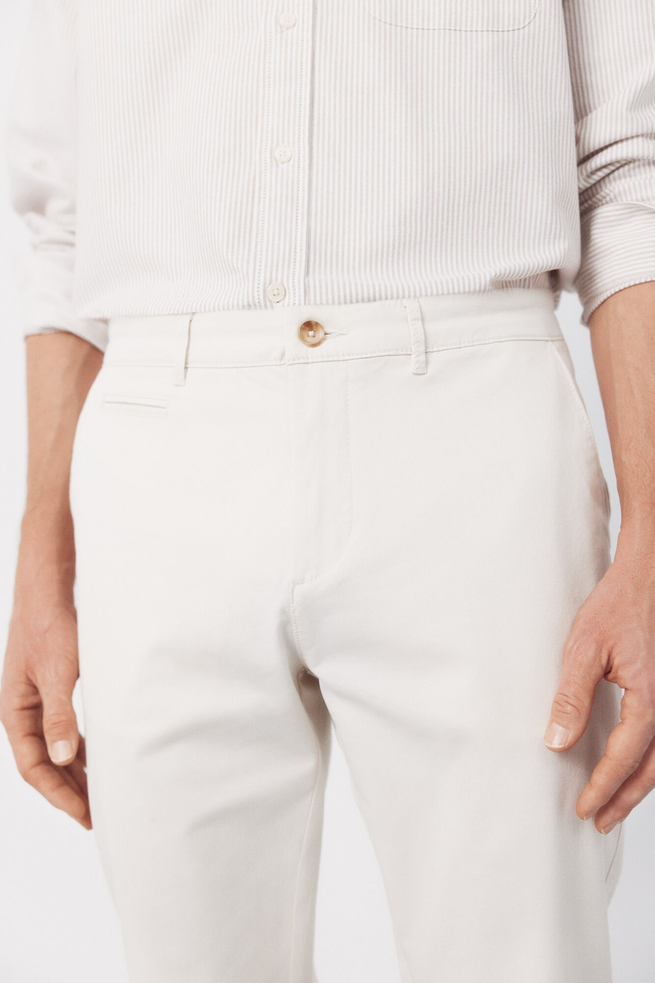 Cortefiel Pantal&oacute;n chino ligero slim fit Marfil