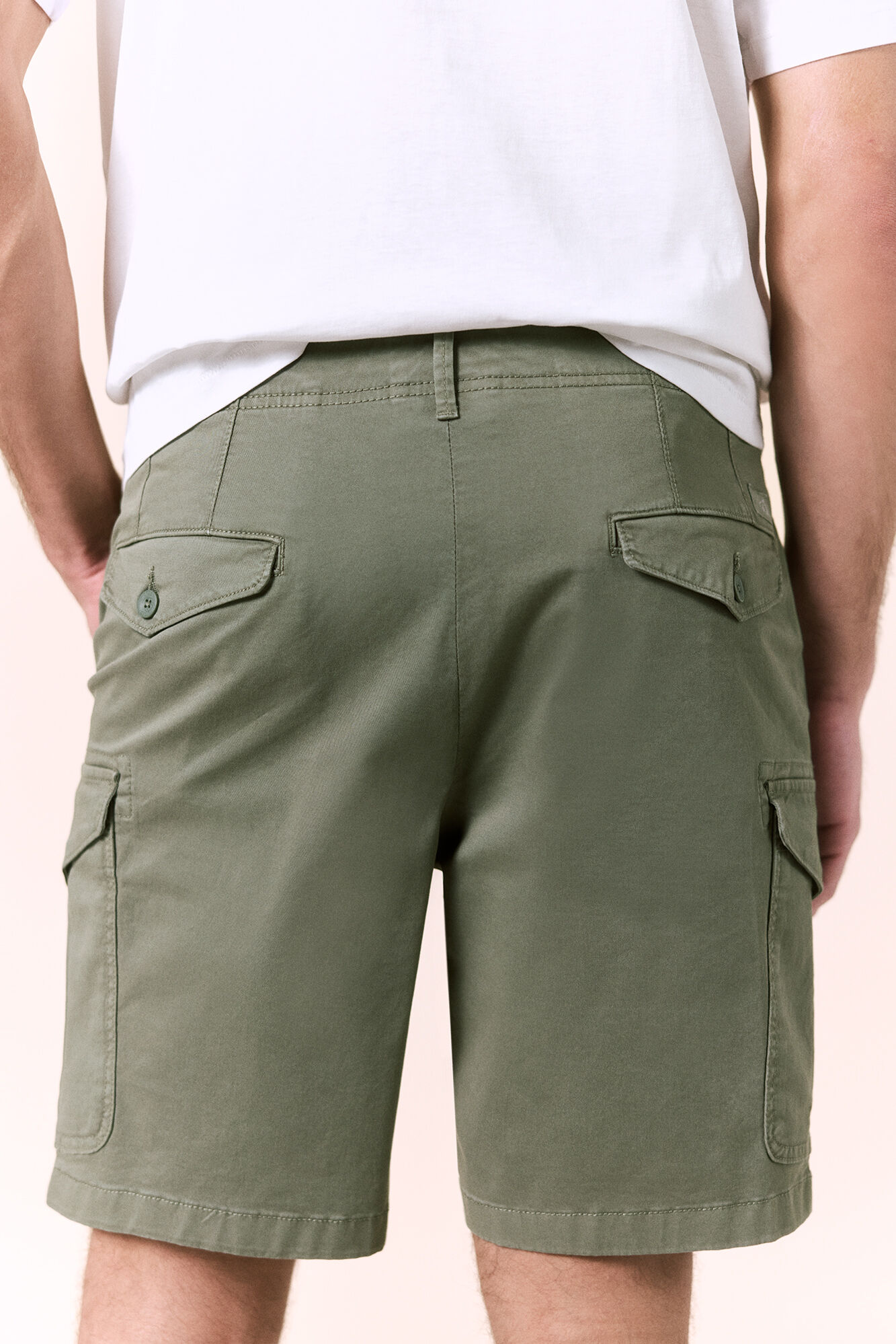 OOTO Bermuda cargo regular Kaki