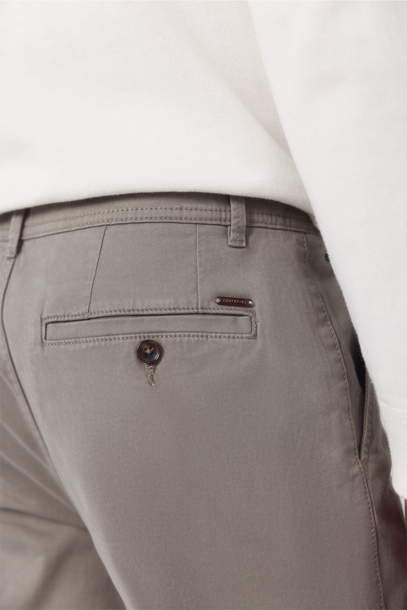 Cortefiel Pantal&oacute;n chino regular fit Kaki