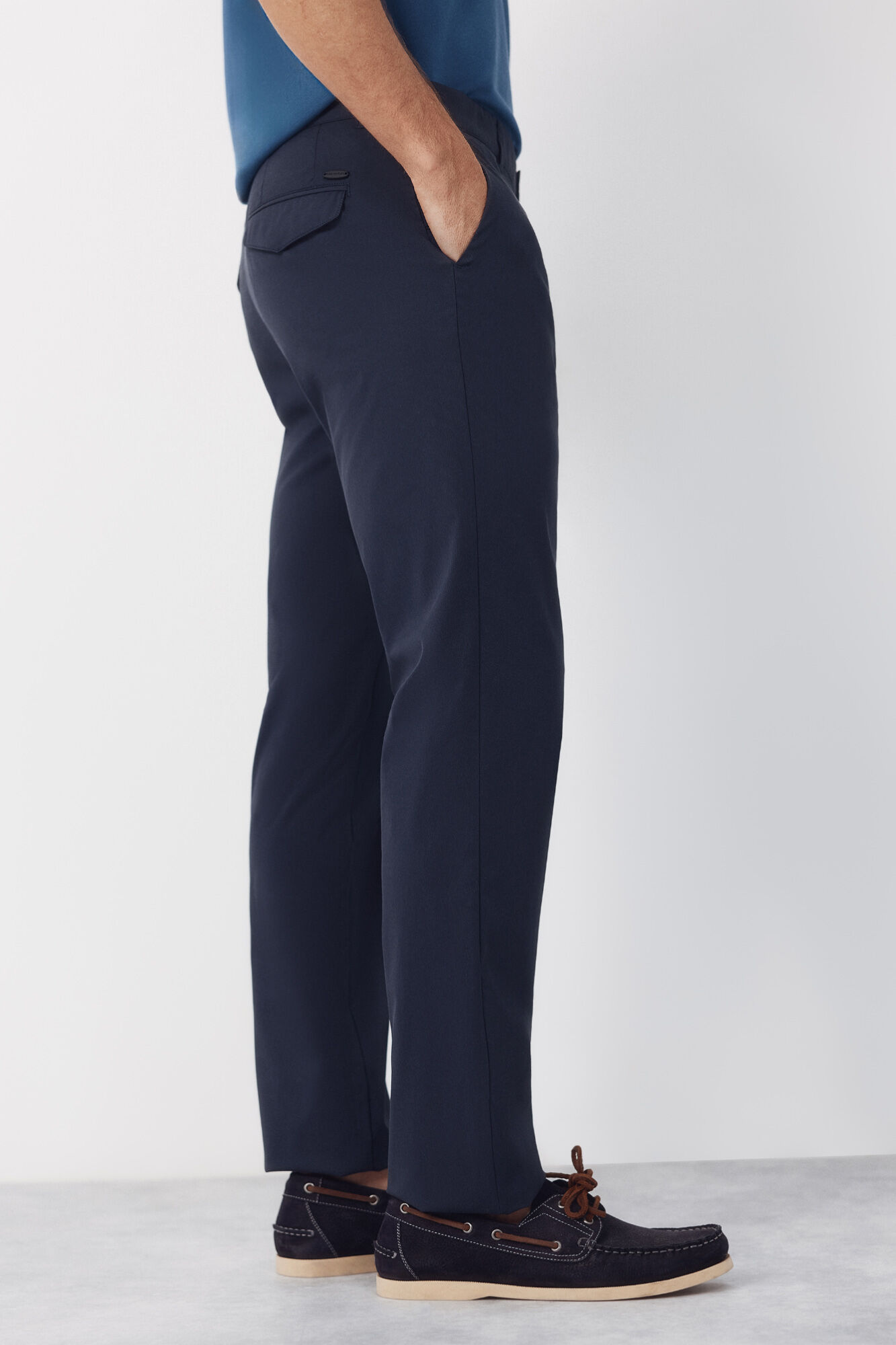 Cortefiel Pantal&oacute;n chino t&eacute;cnico slim Azul marino