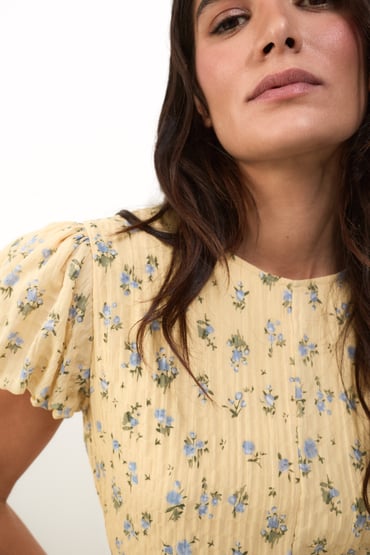 El amarillo es tendencia y estos 9 vestidos de invitada te convencerán El amarillo es tendencia y estos 9 vestidos de invitada te convencerán