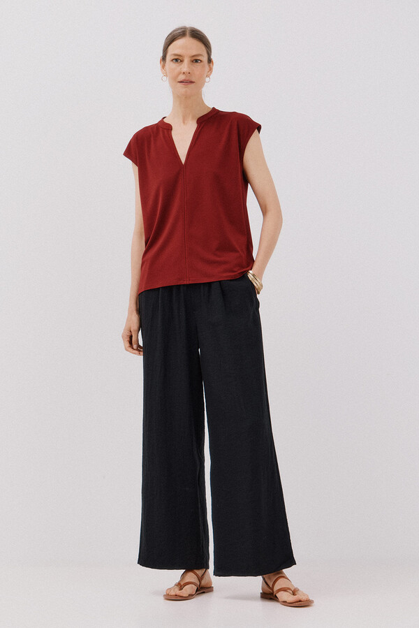 Cortefiel Playera básica sin mangas cuello mao Vino