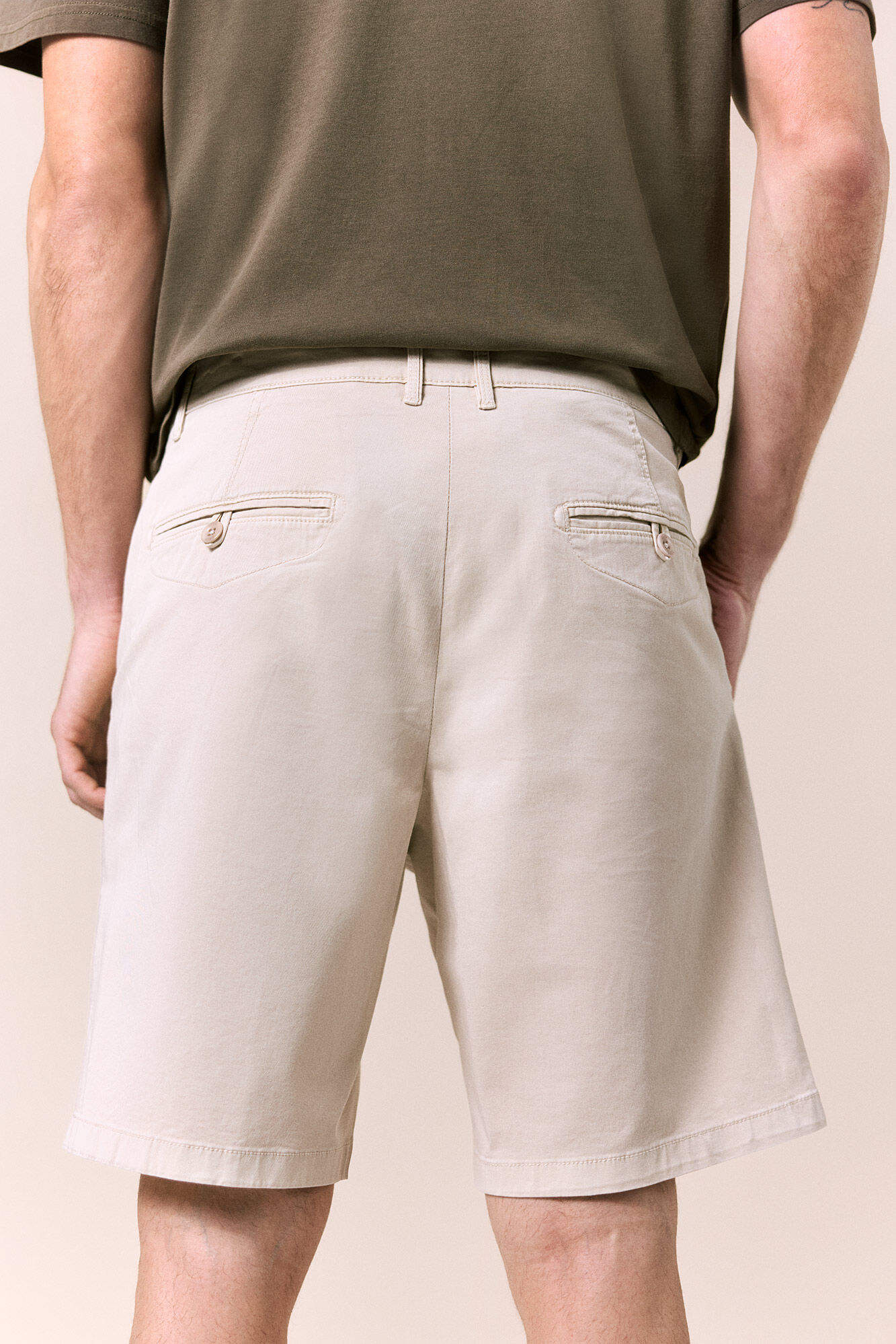 OOTO Bermuda b&aacute;sica Beige