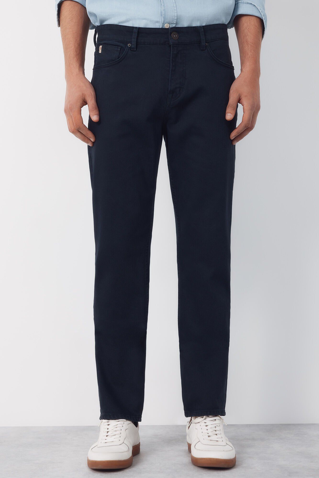 Cortefiel Pantal&oacute;n 5 bolsillos color regular fit Azul marino