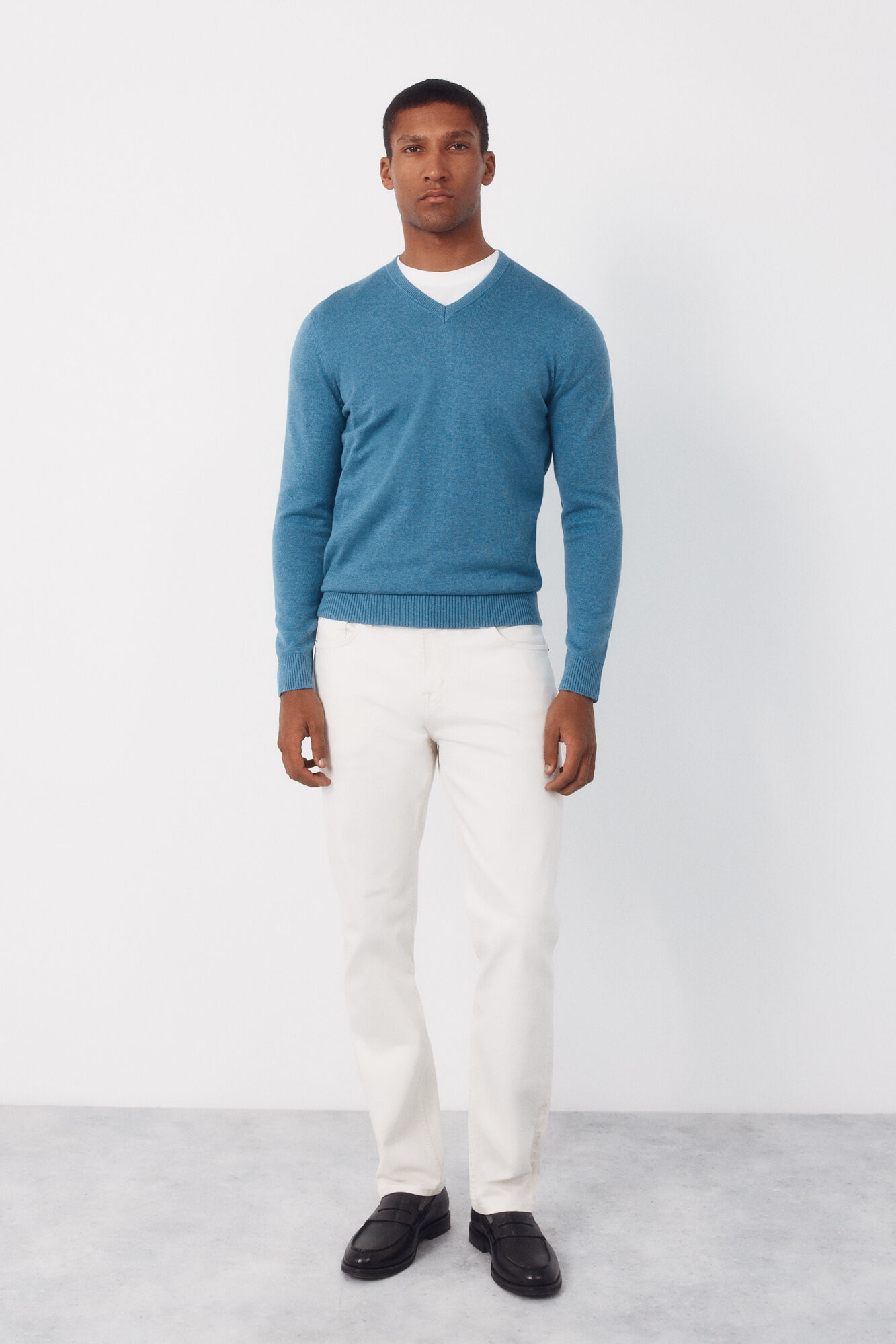 Cortefiel Jersey punto algod&oacute;n cuello pico b&aacute;sico Azul