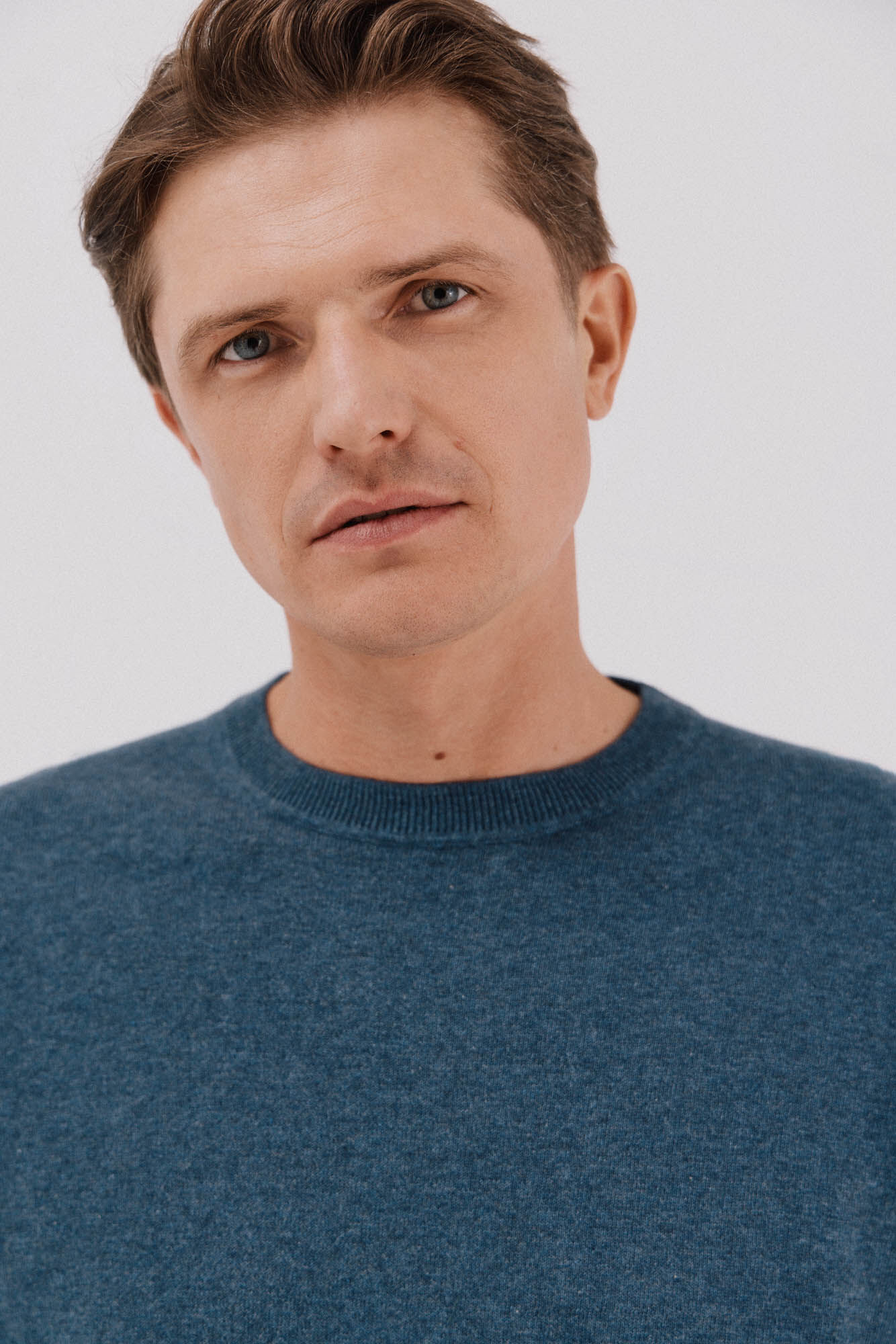 Cortefiel Su&eacute;ter algod&oacute;n cashmere cuello redondo ajustado Azul oscuro