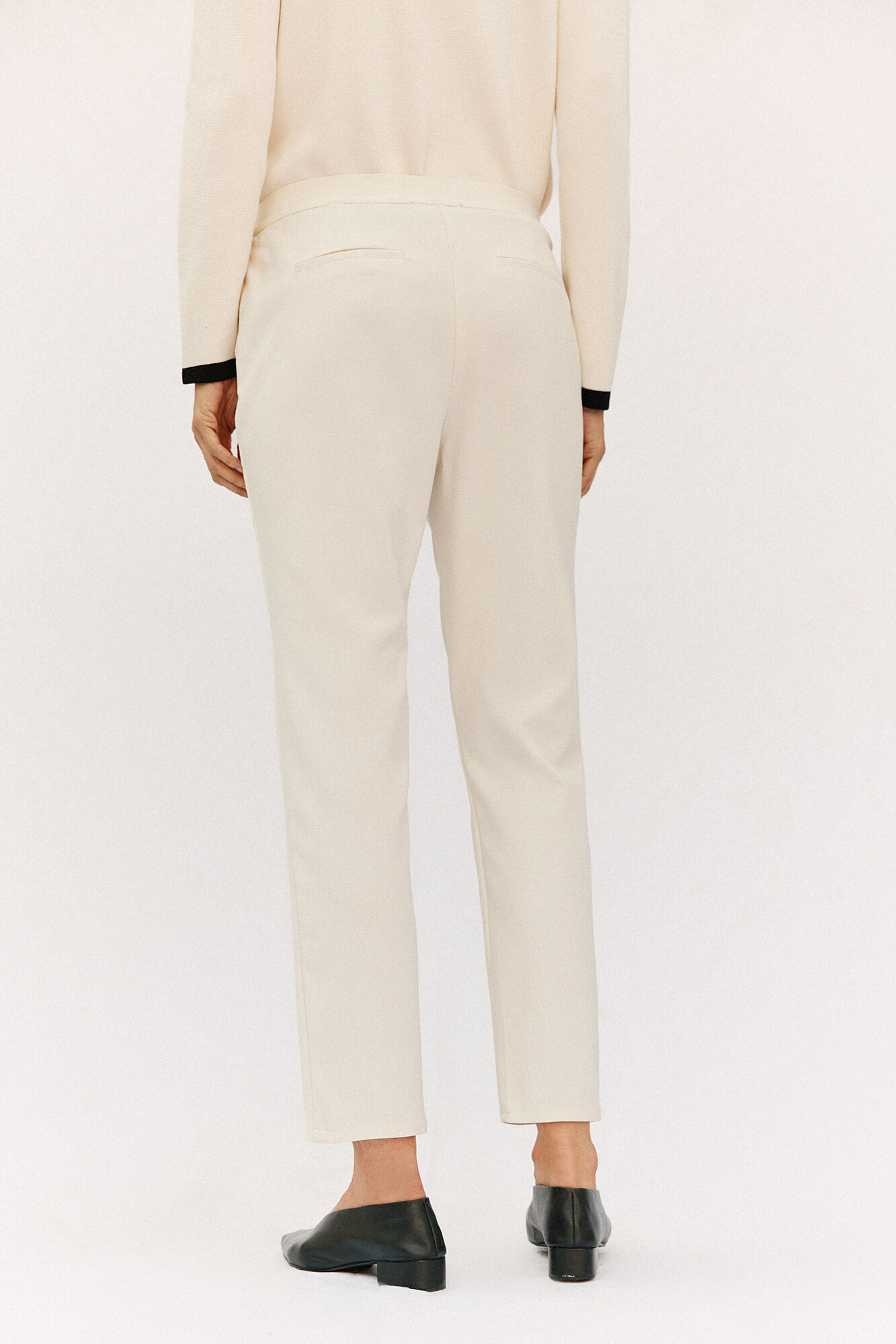Cortefiel Pantal&oacute;n recto con el&aacute;stico en la espalda Marfil