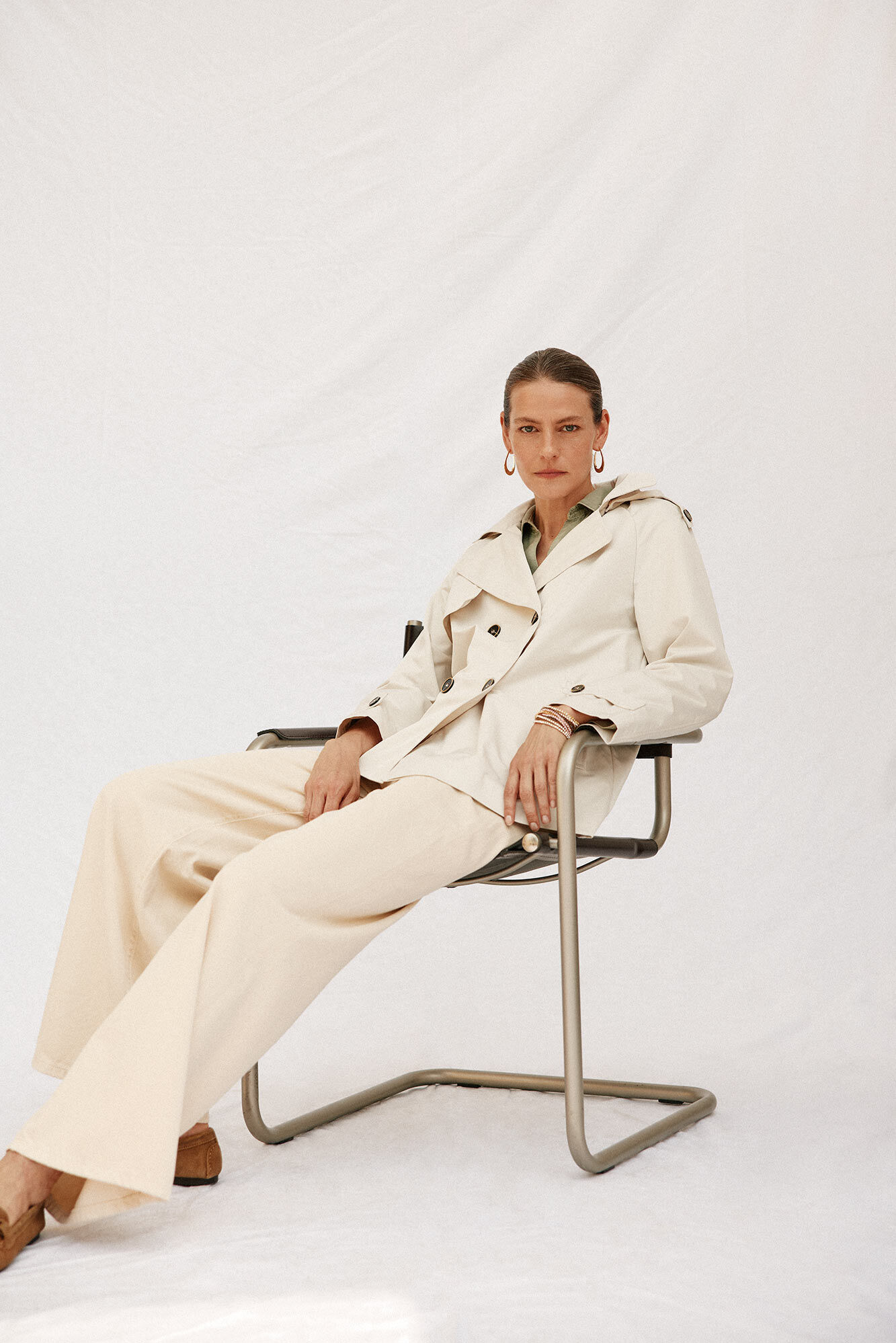 Cortefiel Gabardina corta con vuelo