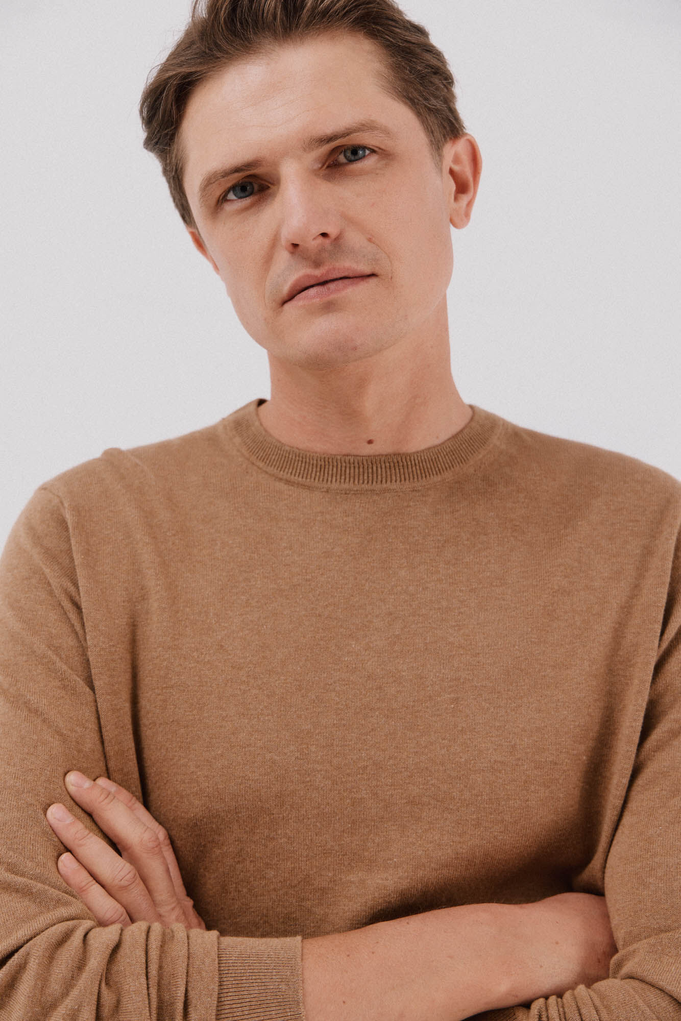 Cortefiel Su&eacute;ter algod&oacute;n cashmere cuello redondo ajustado Beige