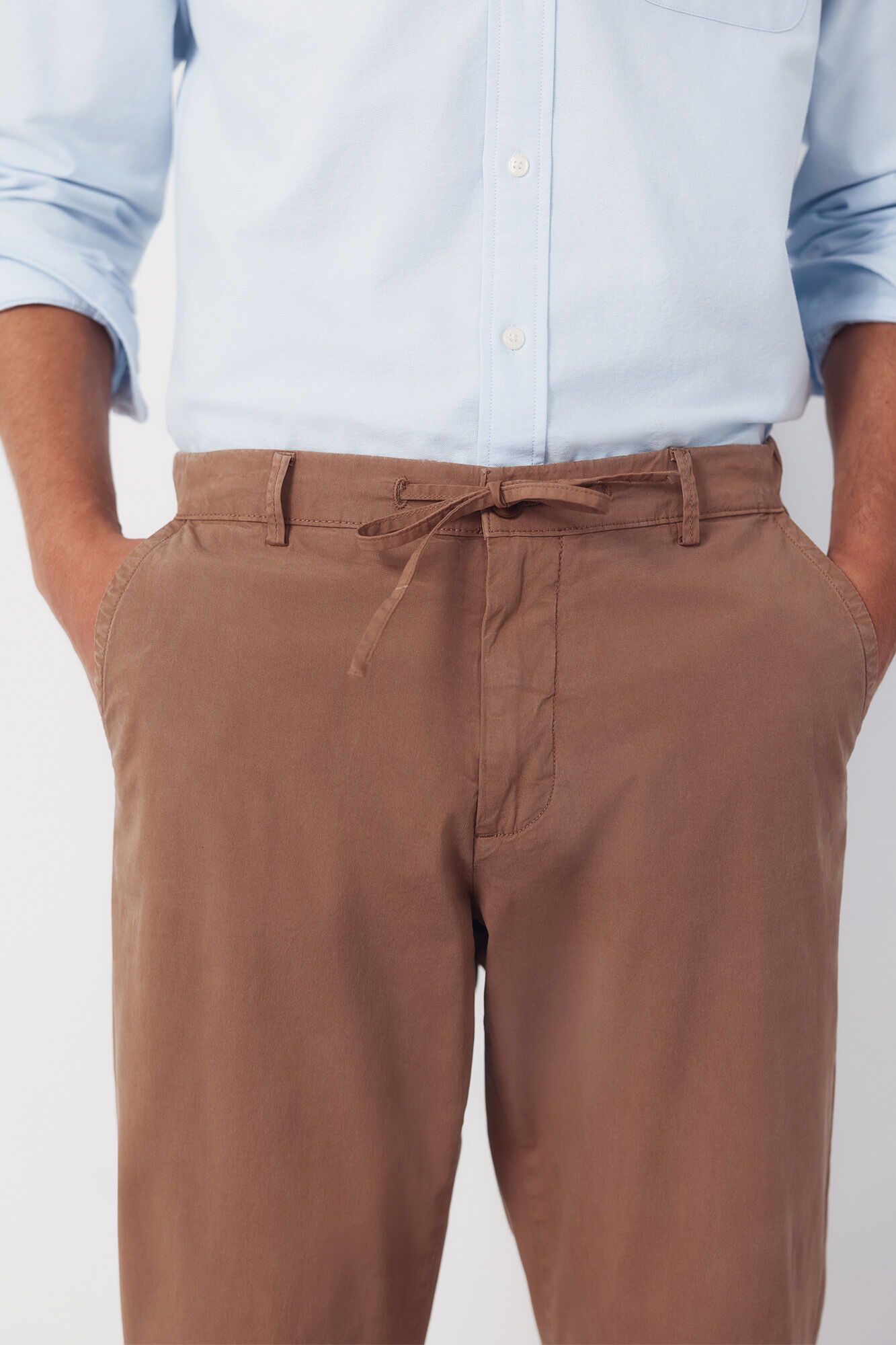 Cortefiel Jogger popelin con gomas regular Camel