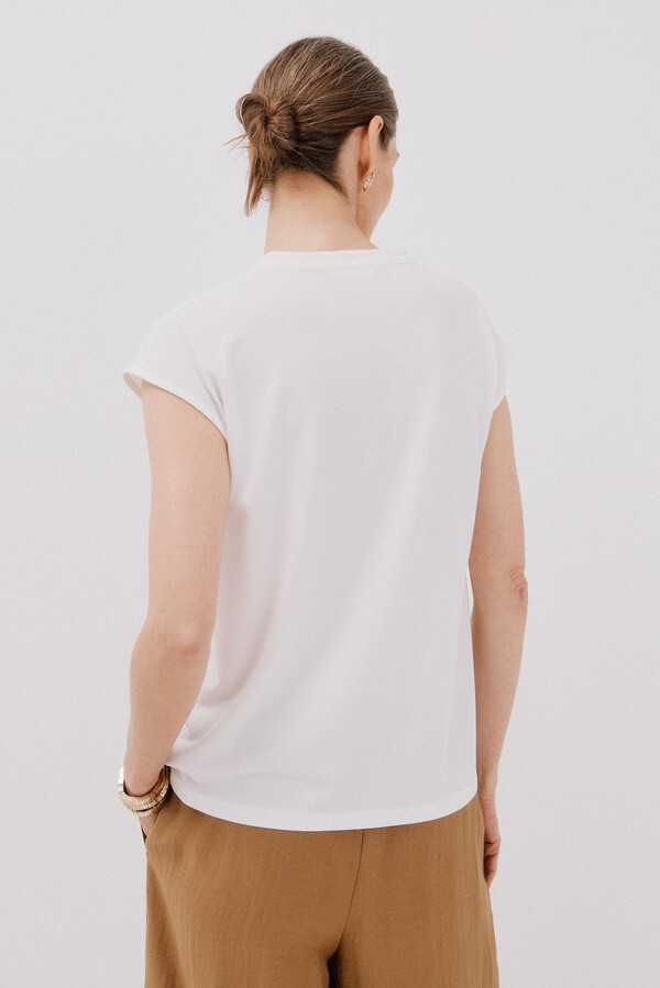 Cortefiel Playera básica cuello mao desmentido Blanco