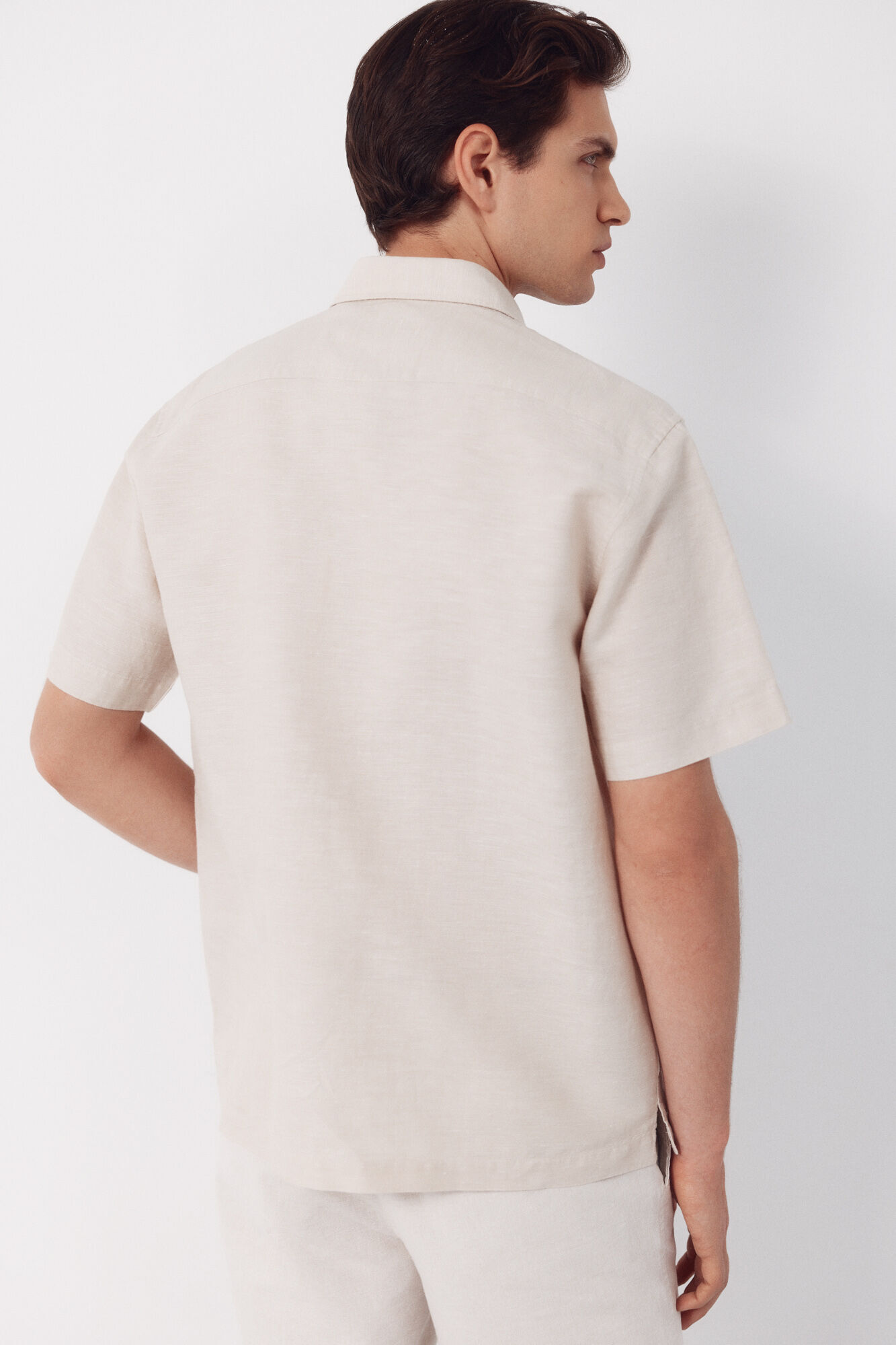 Cortefiel Camisa algod&oacute;n lino lisa manga corta Beige