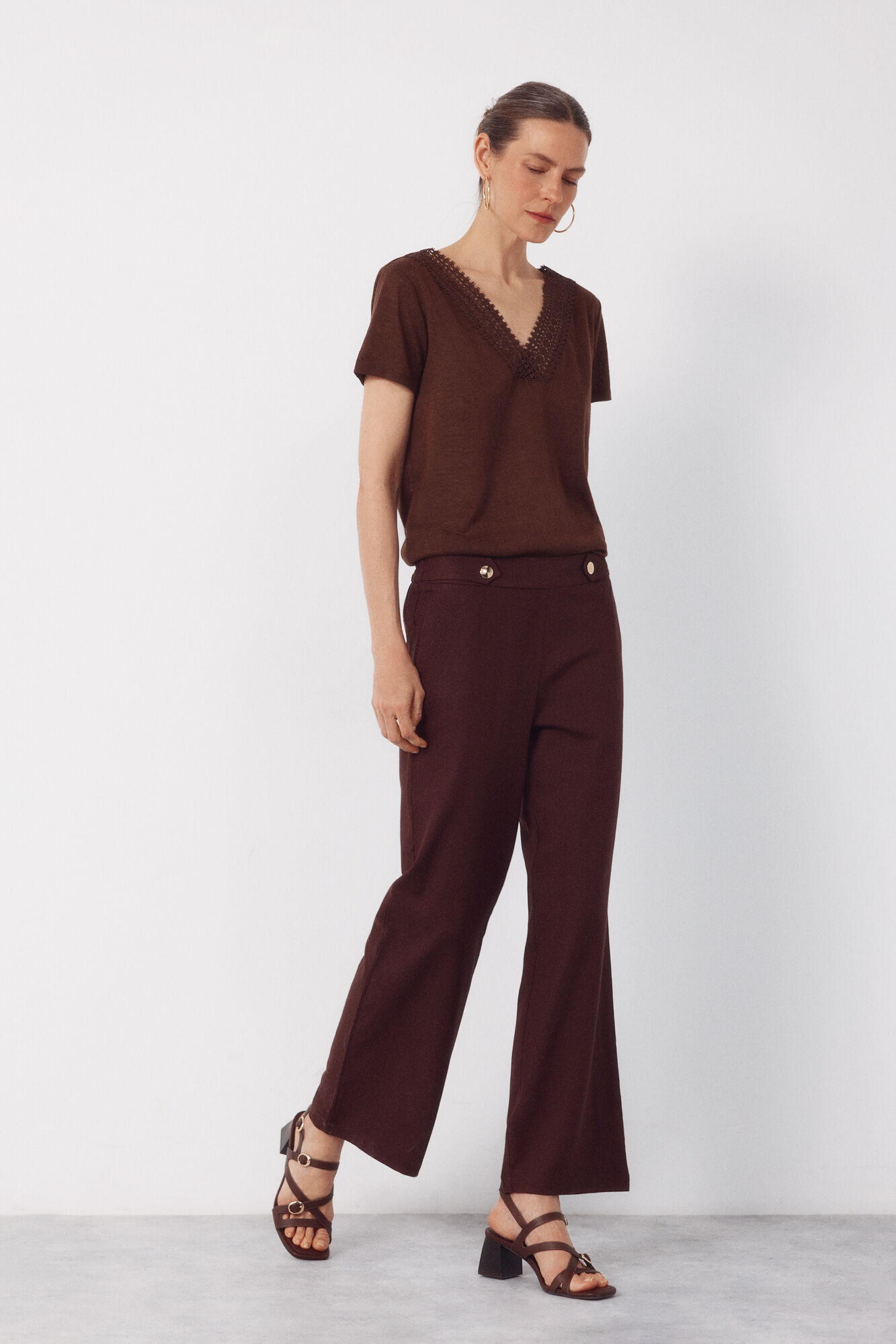Cortefiel Pantal&oacute;n de lino con botones dorados Marr&oacute;n