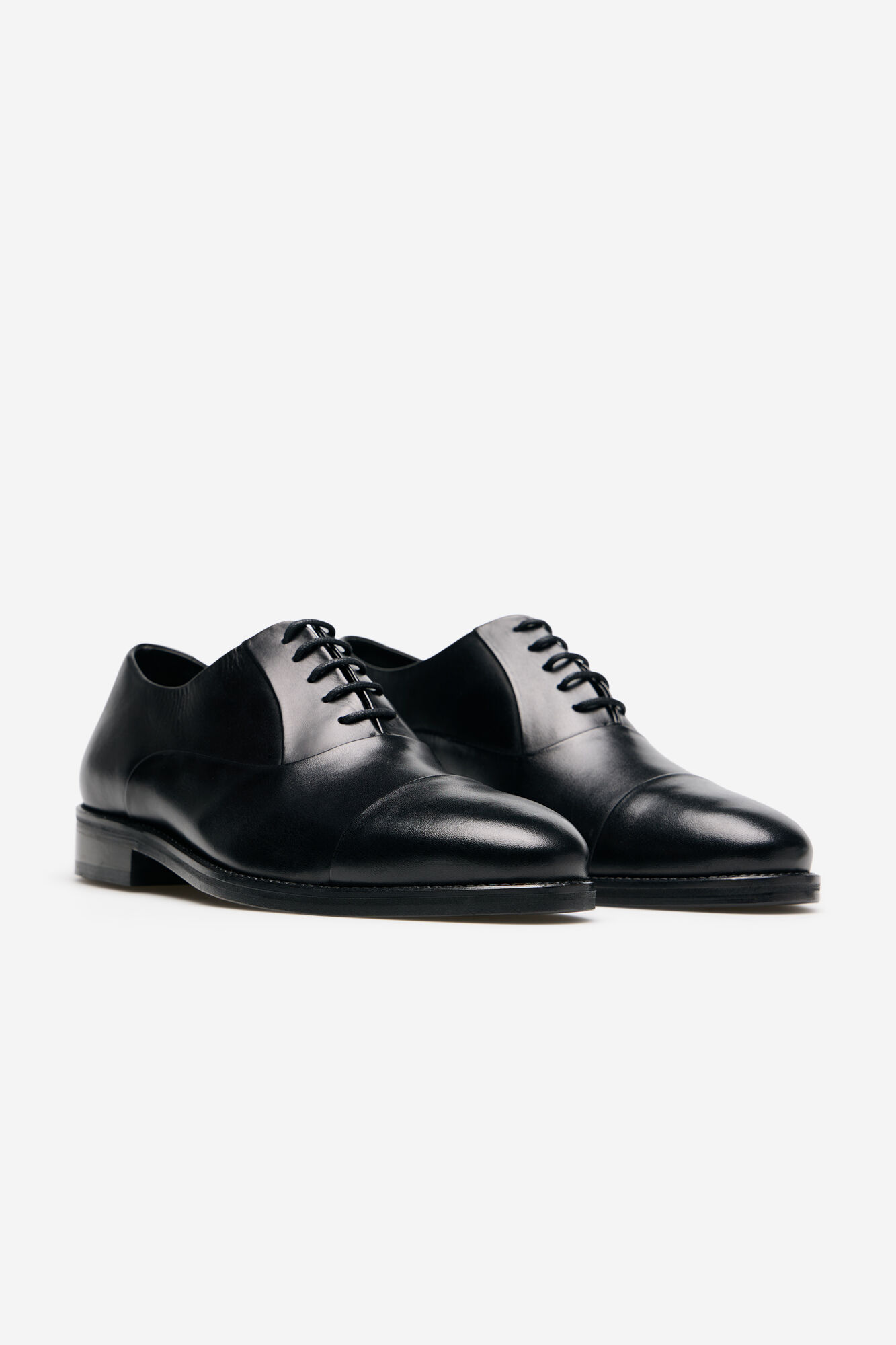 Cortefiel Zapato vestir liso Negro