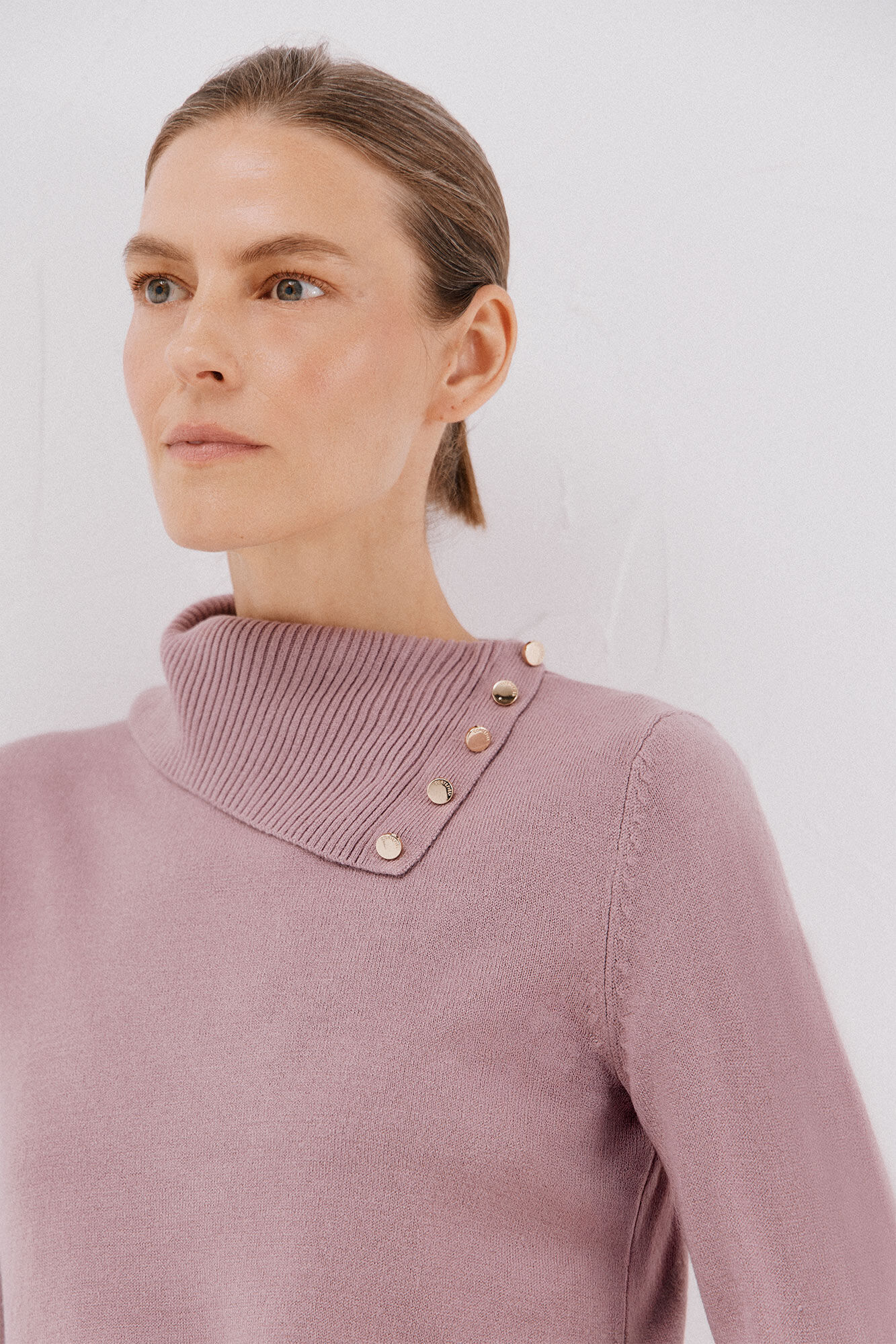 Cortefiel Su&eacute;ter cuello botones