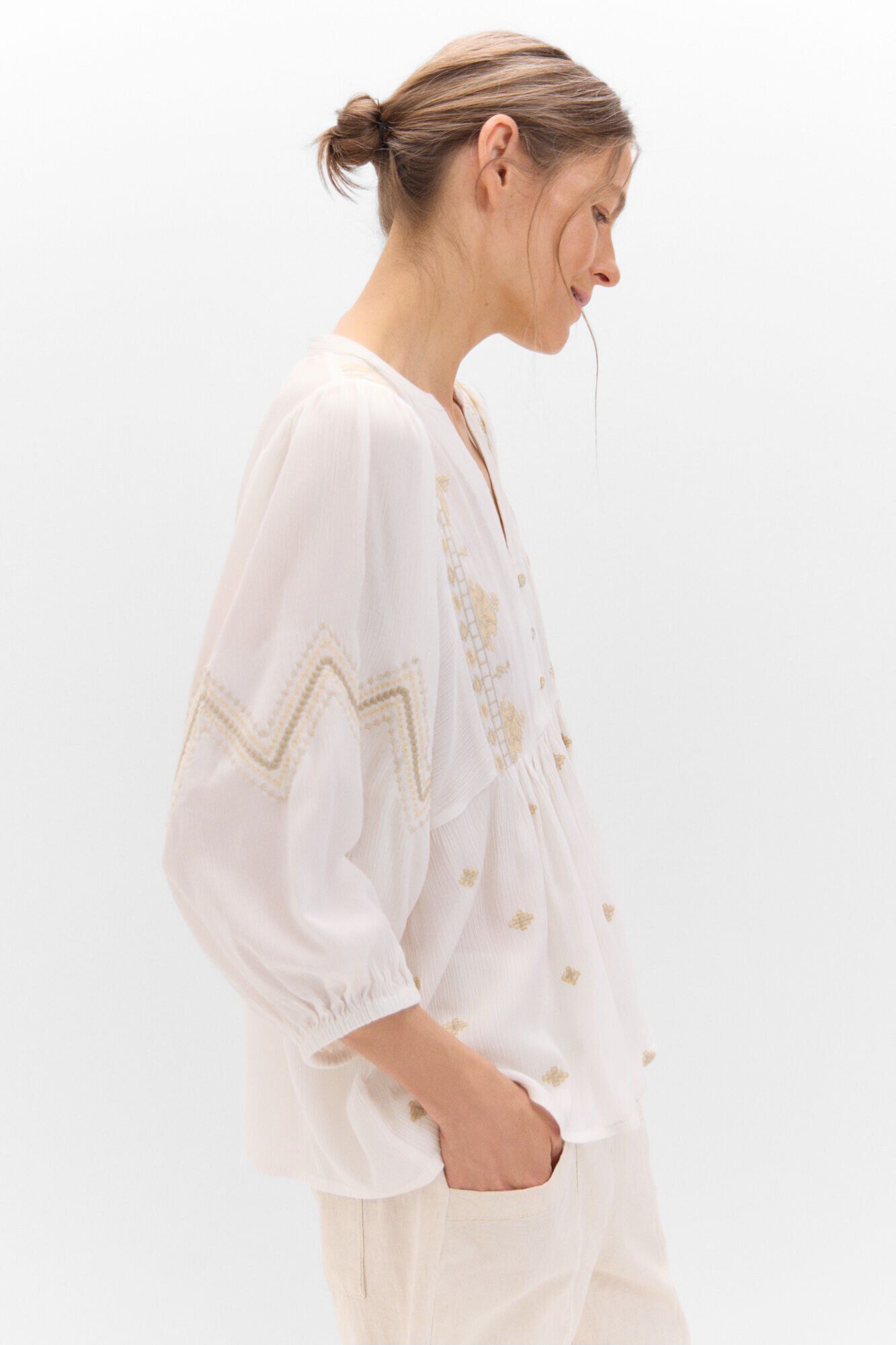 Cortefiel Blusa bordada canes&uacute;