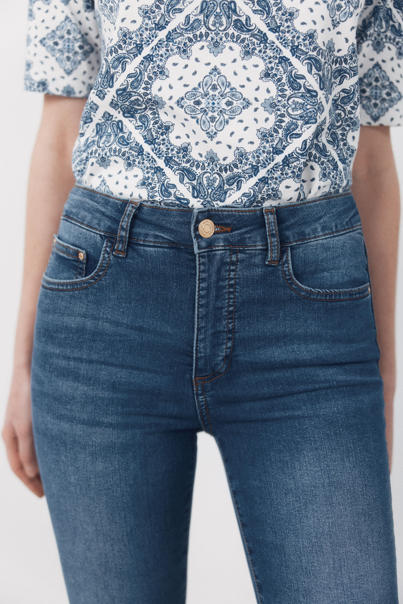 Cortefiel Jeans Sensational Campana Crop Azul