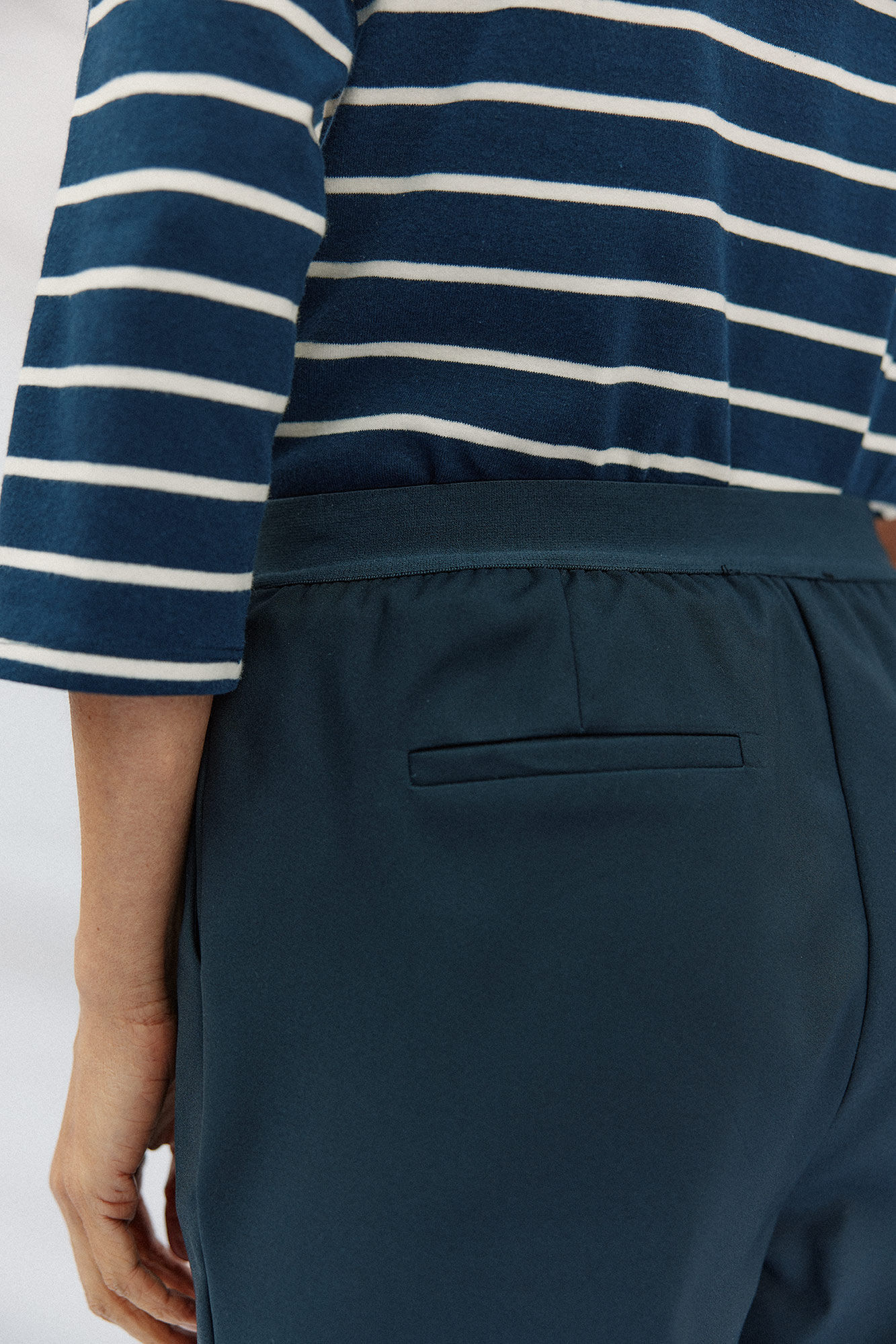 Cortefiel Pantal&oacute;n recto con el&aacute;stico en la espalda Azul marino