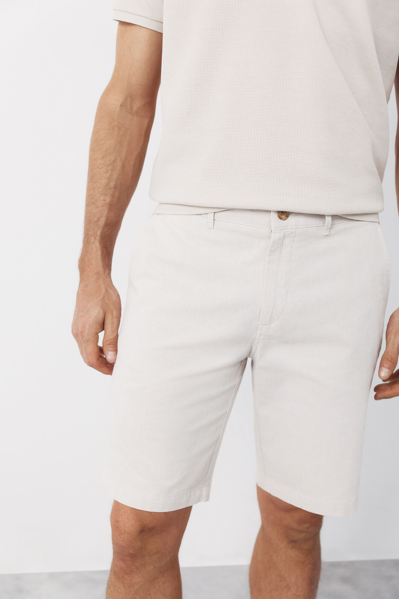 Cortefiel Bermuda tejido oxford Beige