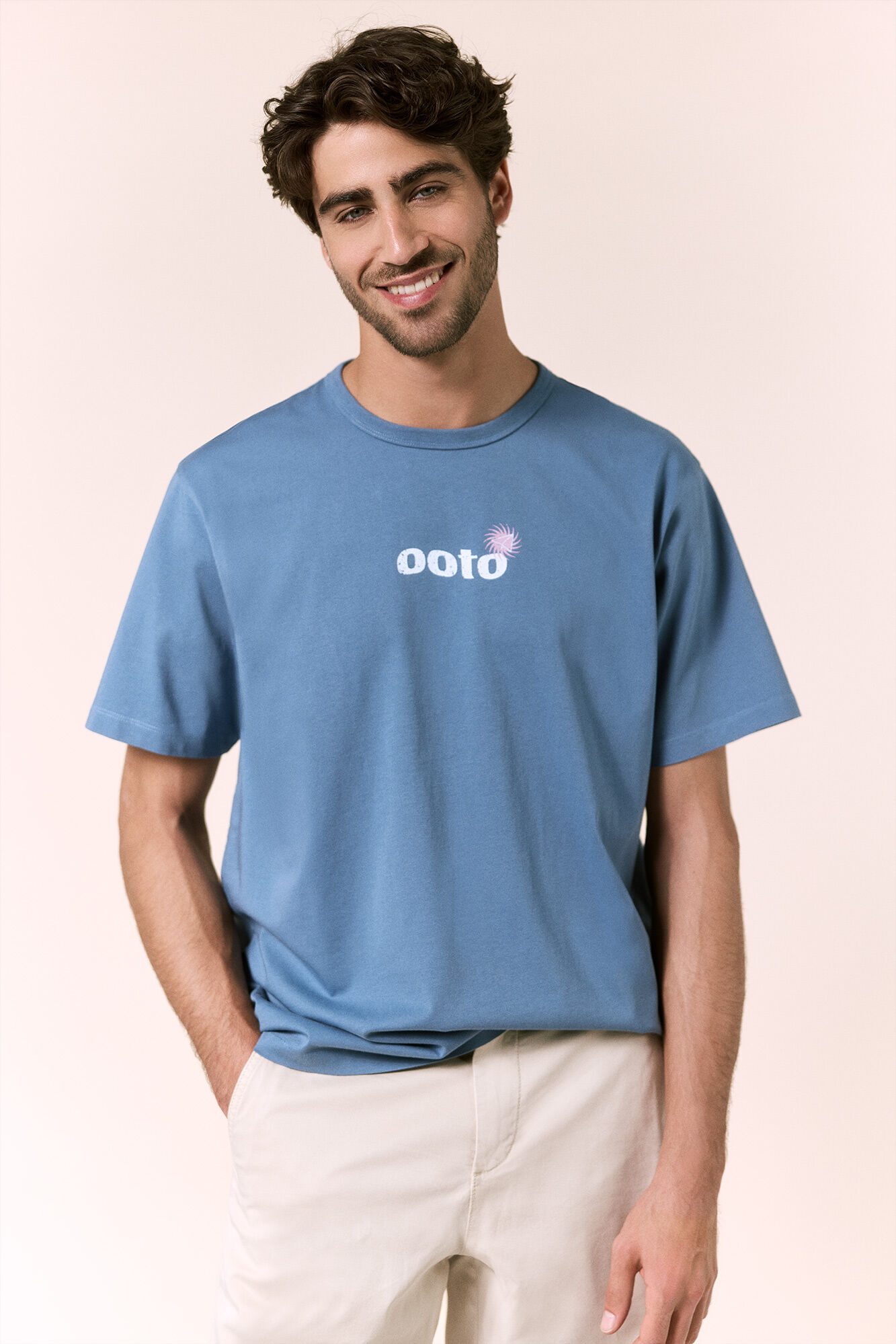 OOTO Camiseta gr&aacute;fica lavada
