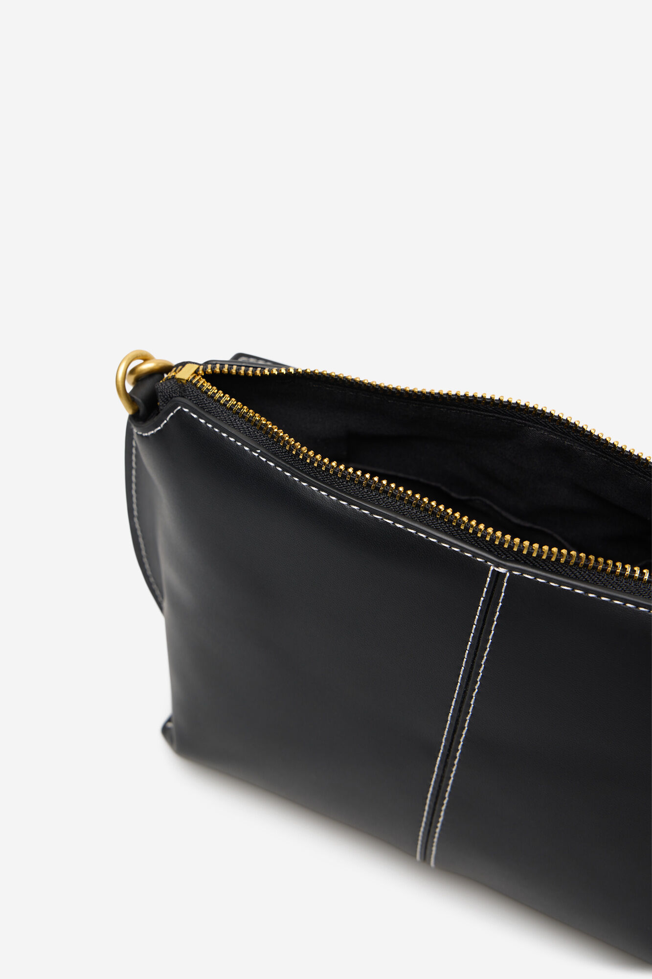 Cortefiel Bandolera b&aacute;sica pespuntes Negro