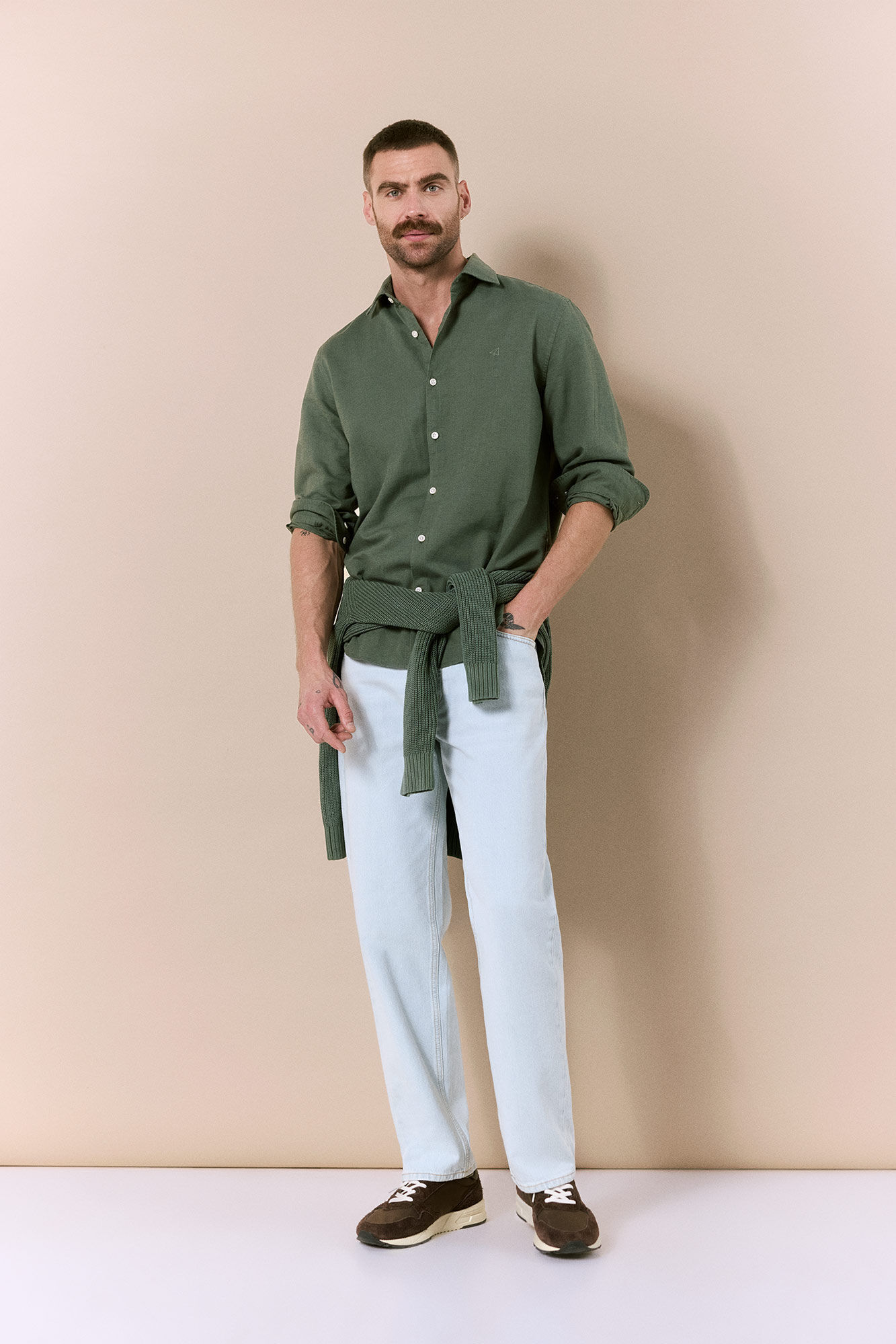 OOTO Camisa algod&oacute;n lino manga larga Kaki