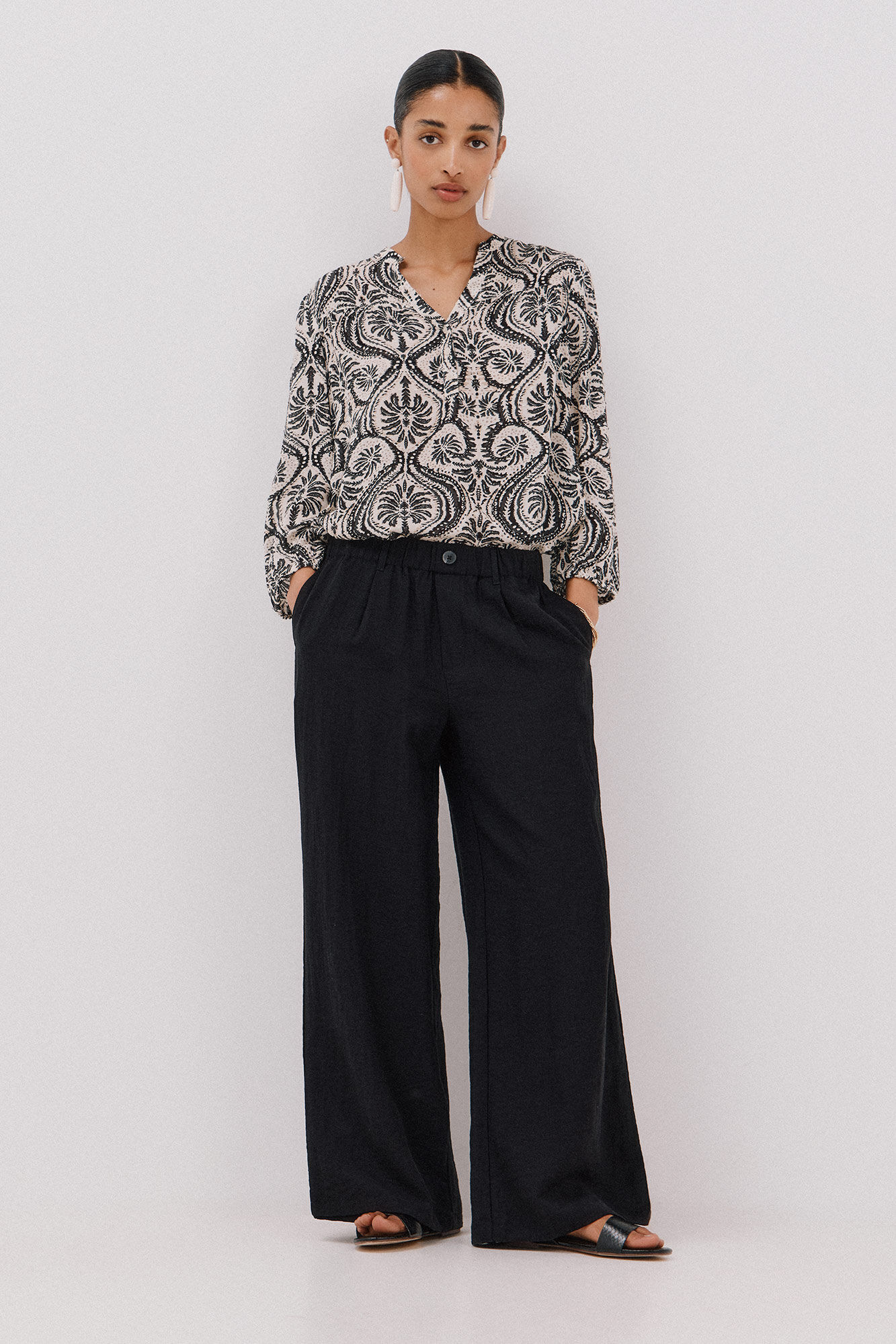 Cortefiel Blusa canes&uacute; delantro Estampado gris