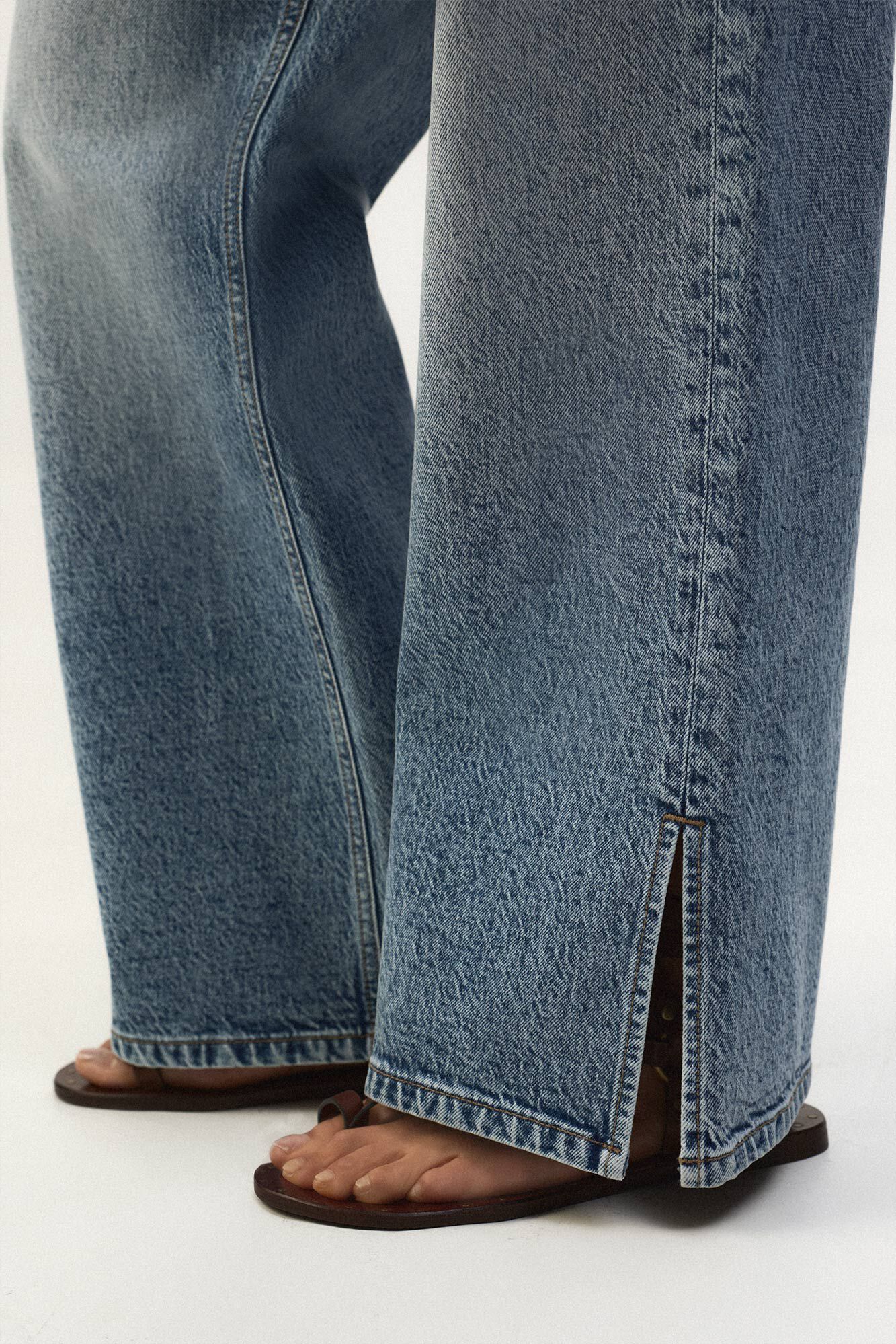 Slowlove Jeans con abertura en el dobladillo Azul