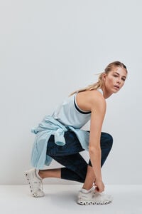 Dash and Stars Playera perforada de microfibra azul