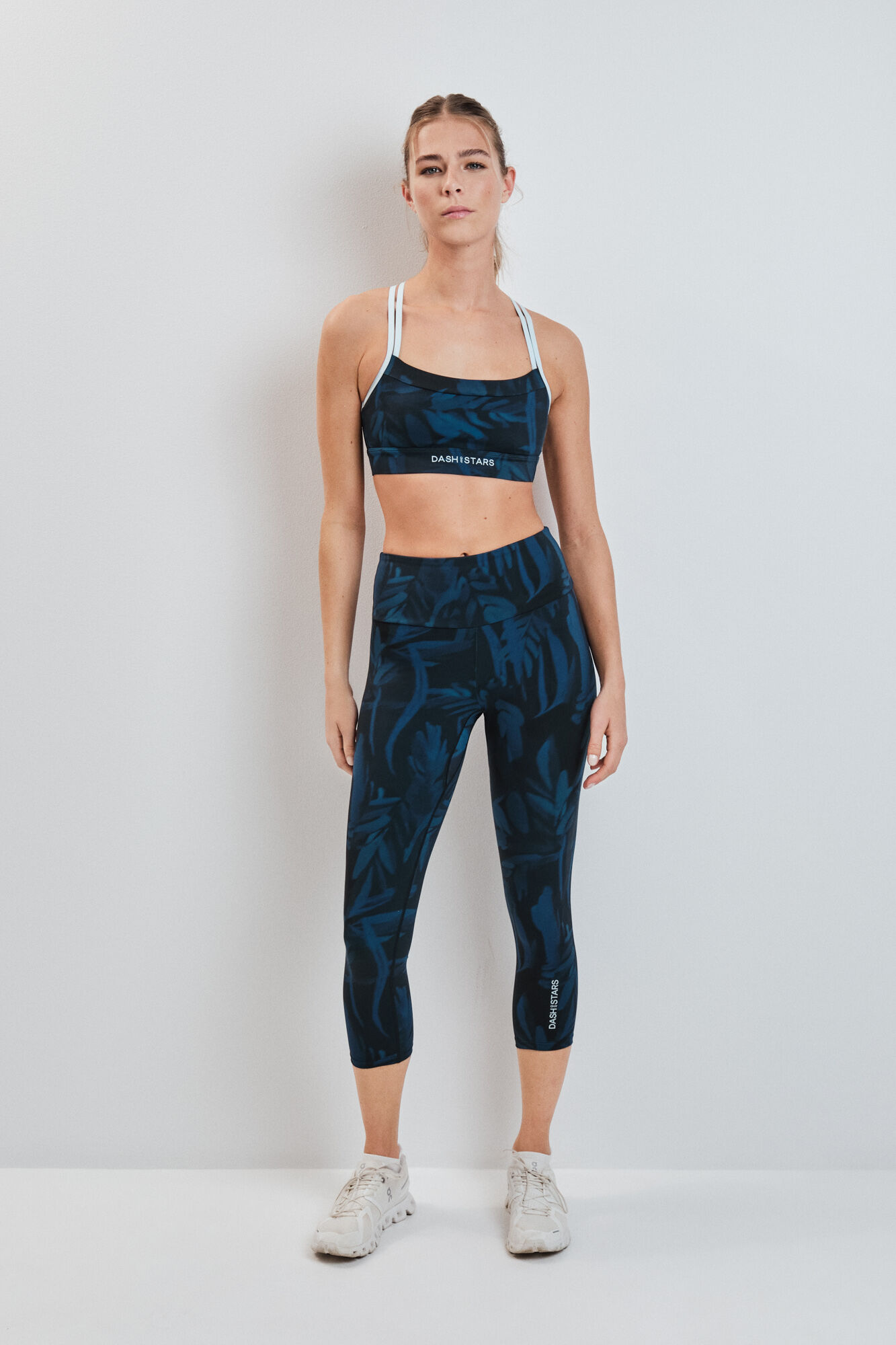 Dash and Stars Leggings capri estampados 4D STRETCH verdes verde