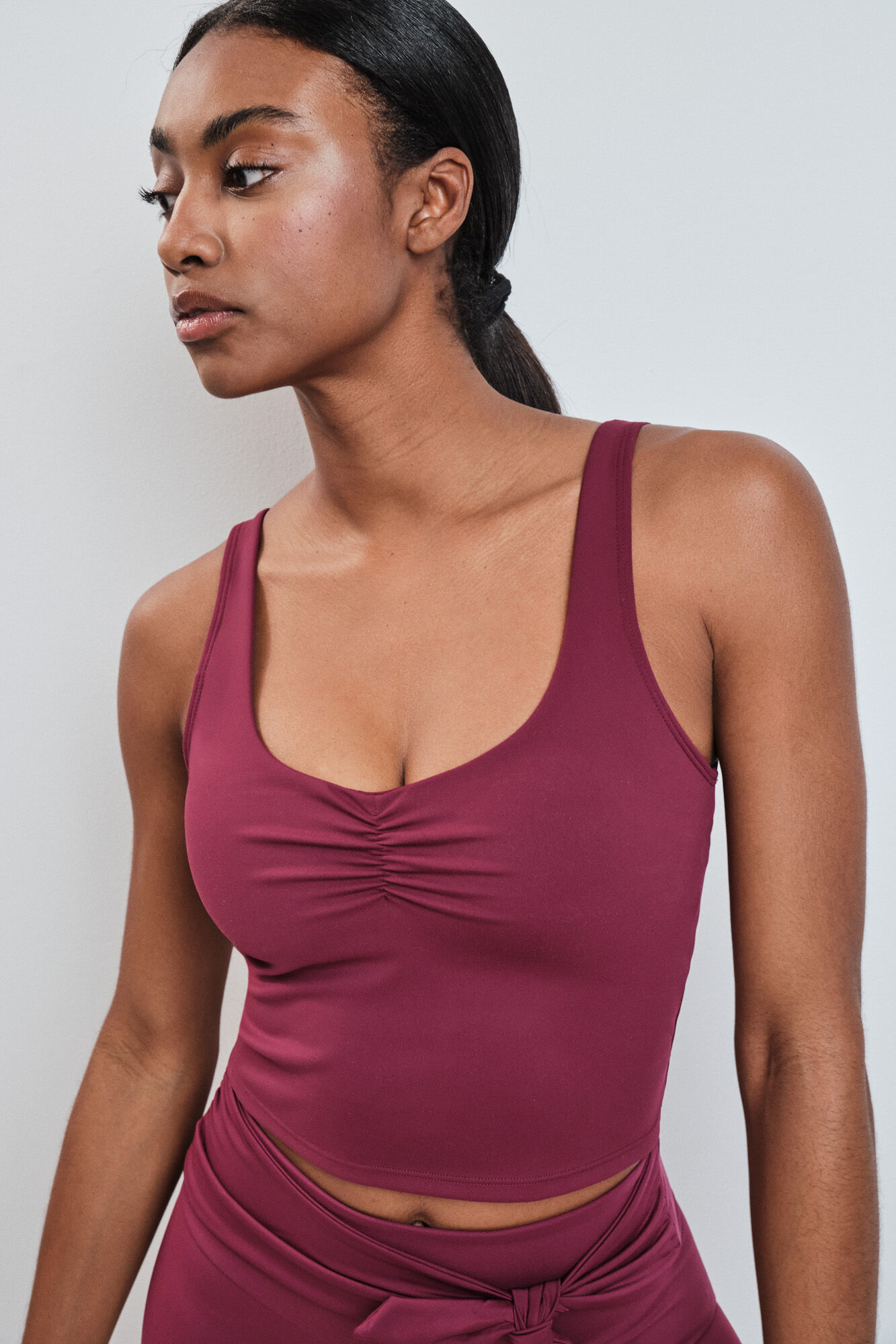 Dash and Stars Top deportivo SOFT MOVE vino