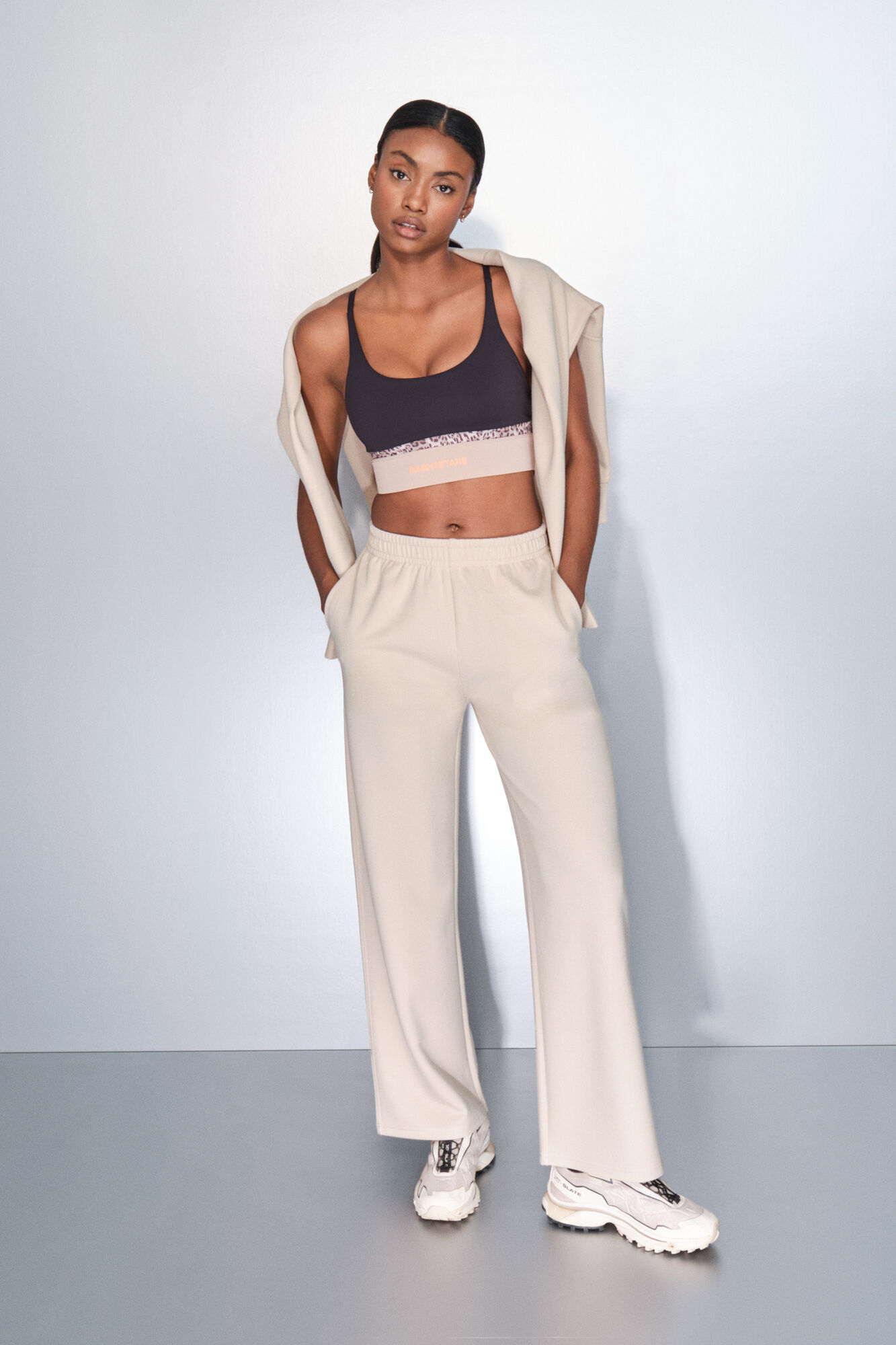 Dash and Stars Pantal&oacute;n ancho recto de canal&eacute; beige