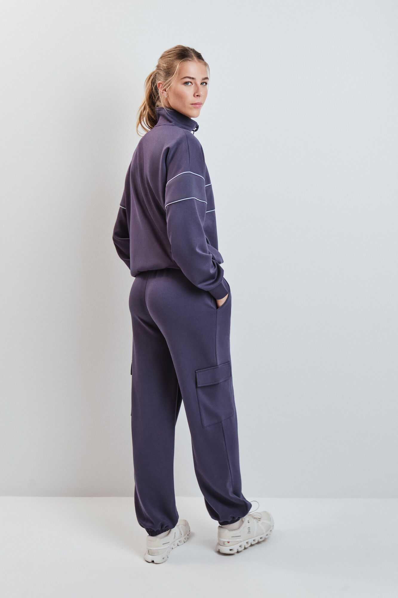 Dash and Stars Pantal&oacute;n largo ancho gris gris