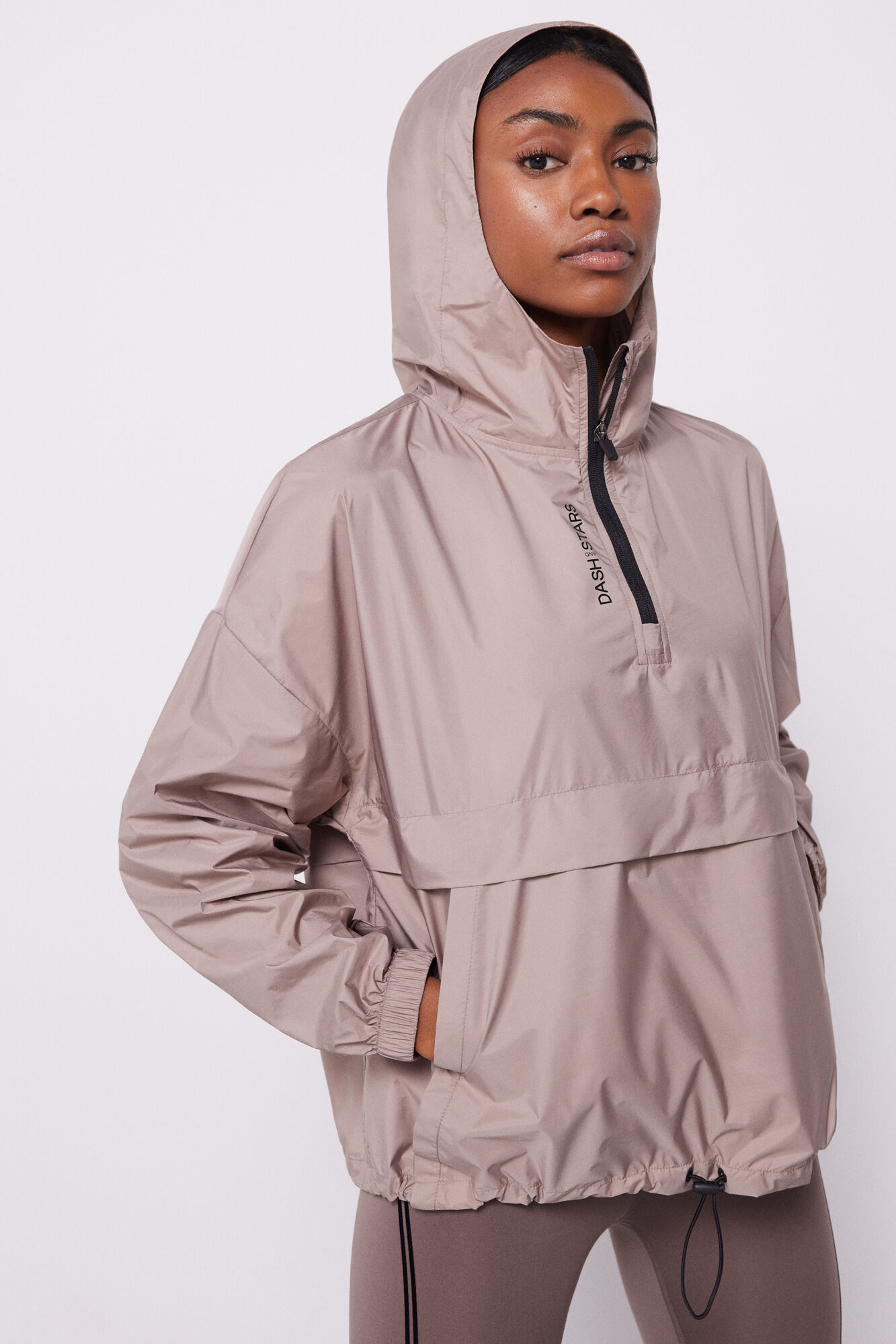 Chamarra canguro brillos wind resistant Chamarras deportivas de mujer Springfield MX