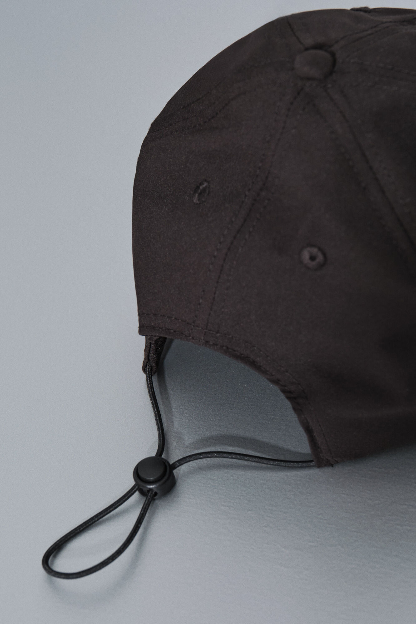 Dash and Stars Gorra t&eacute;cnica ajustable con logo negro negro