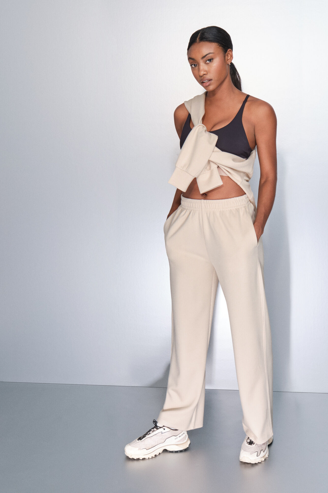 Dash and Stars Pantal&oacute;n ancho recto de canal&eacute; beige caf&eacute;