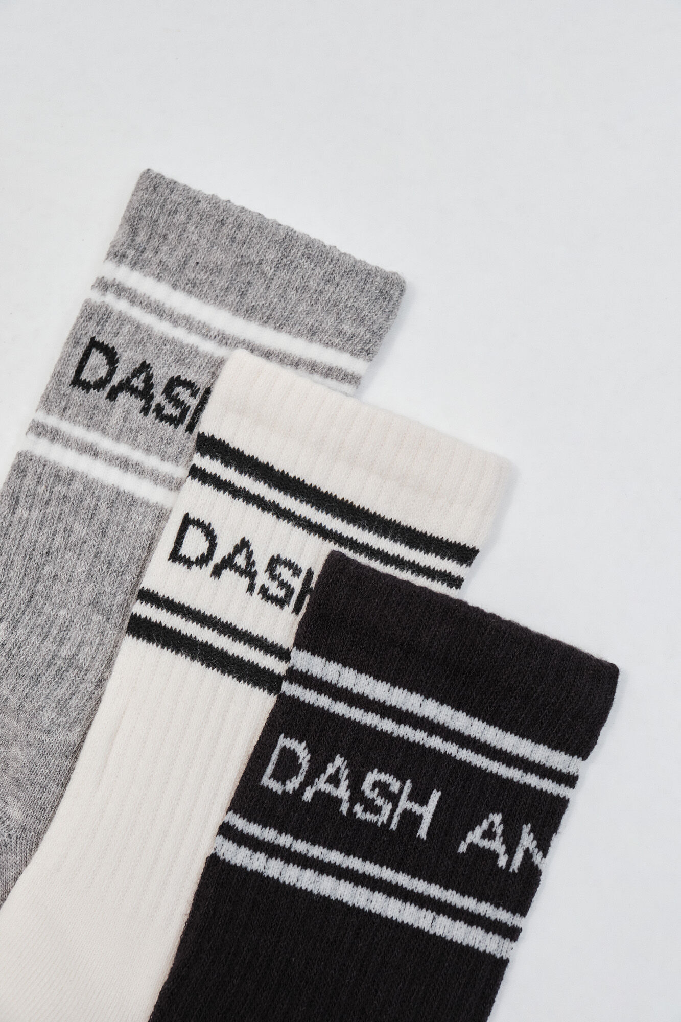 Dash and Stars Pack 3 calcetines medios de algod&oacute;n blanco