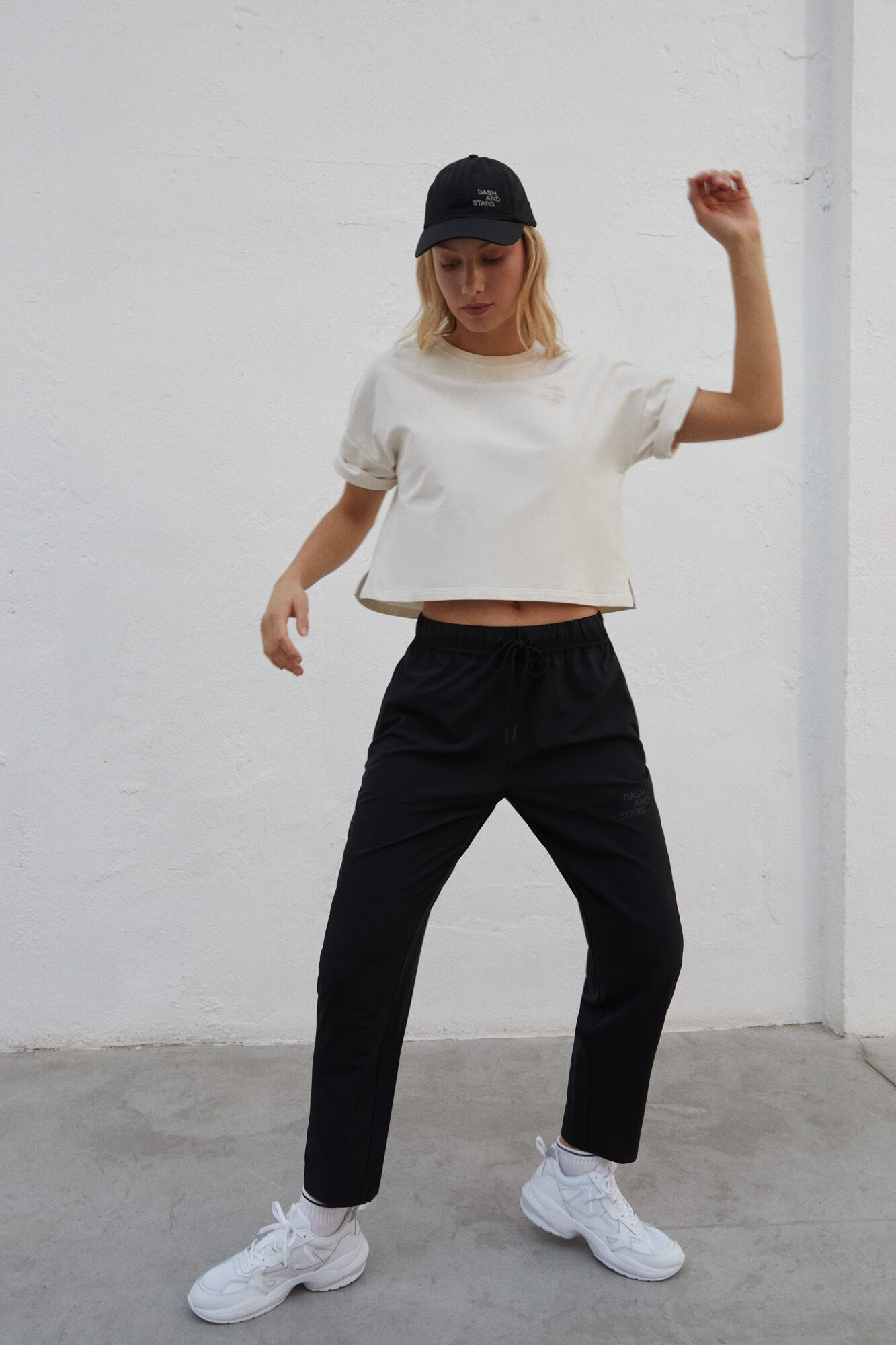 Dash and Stars Pantal&oacute;n jogger negro negro