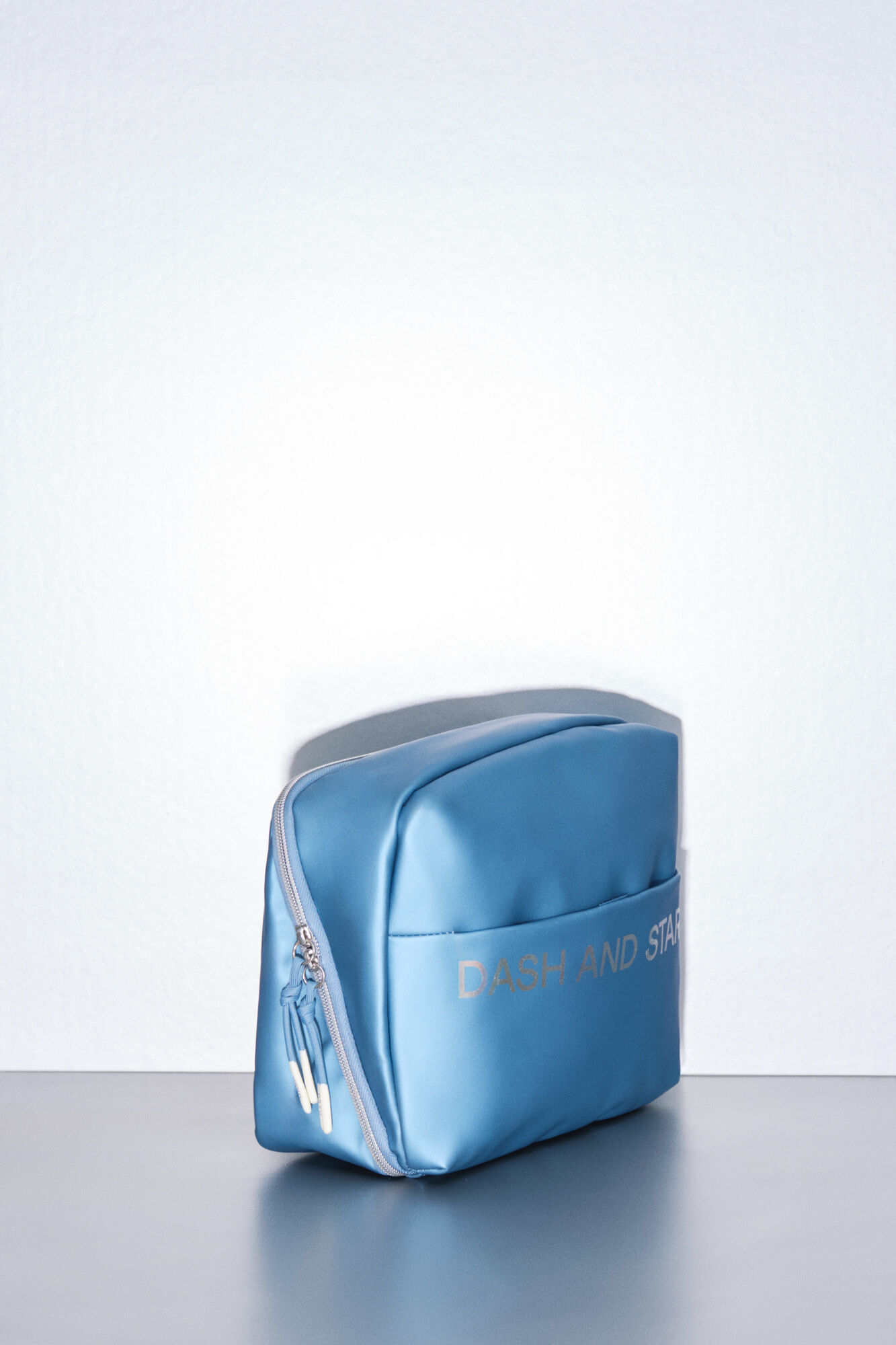 Dash and Stars Bolsa de goma con neceser azul