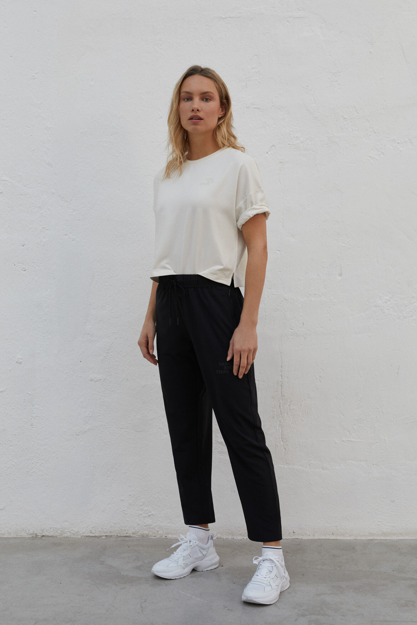 Dash and Stars Pantal&oacute;n jogger negro negro