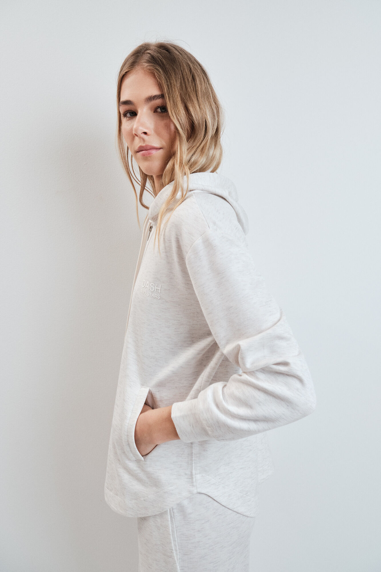 Dash and Stars Chamarra con capucha de viscosa suave gris gris