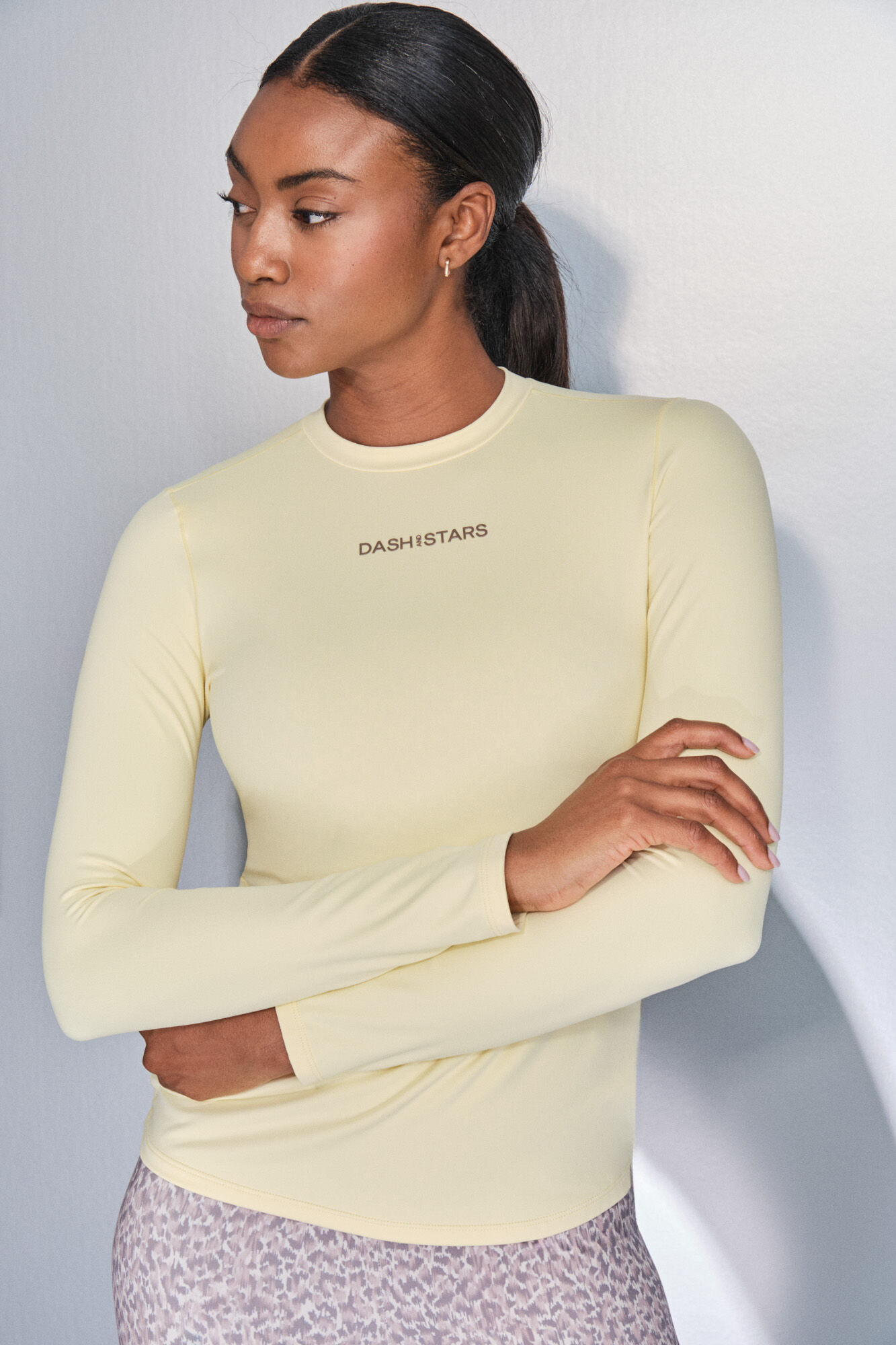 Dash and Stars Playera amarilla de manga larga
