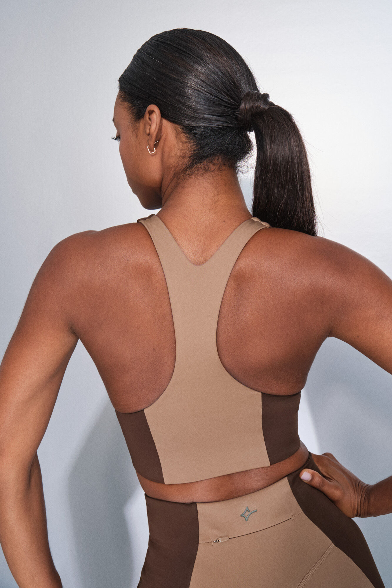 Dash and Stars Brasier deportivo con bloques de color 4D STRETCH