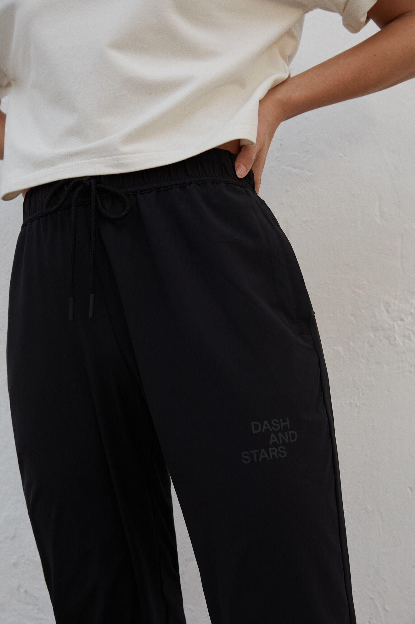 Dash and Stars Pantal&oacute;n jogger negro negro