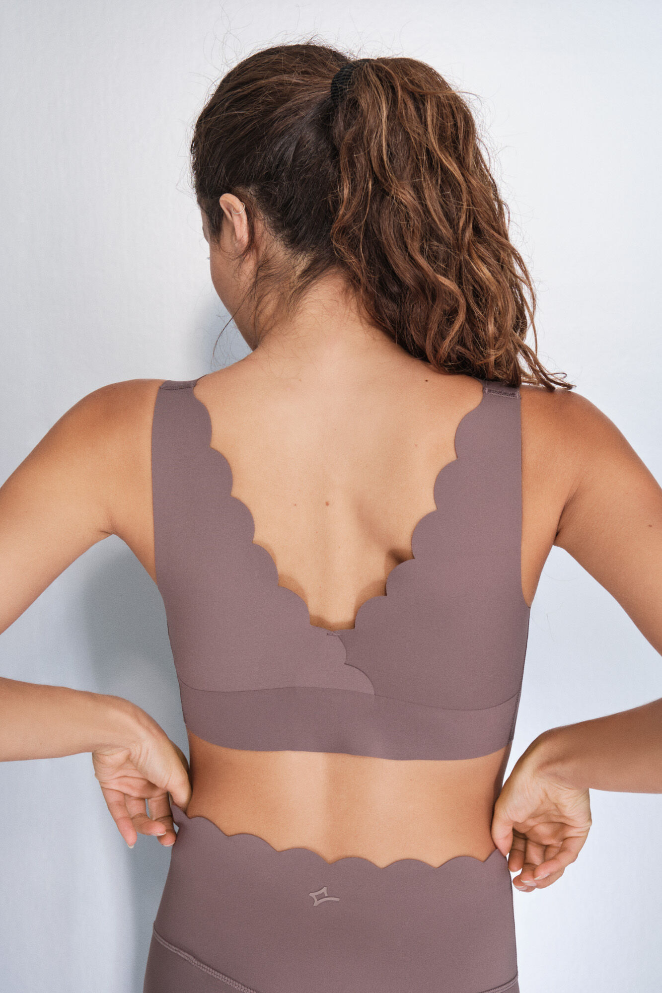 Dash and Stars Brasier deportivo marr&oacute;n COMPRESIVO caf&eacute;