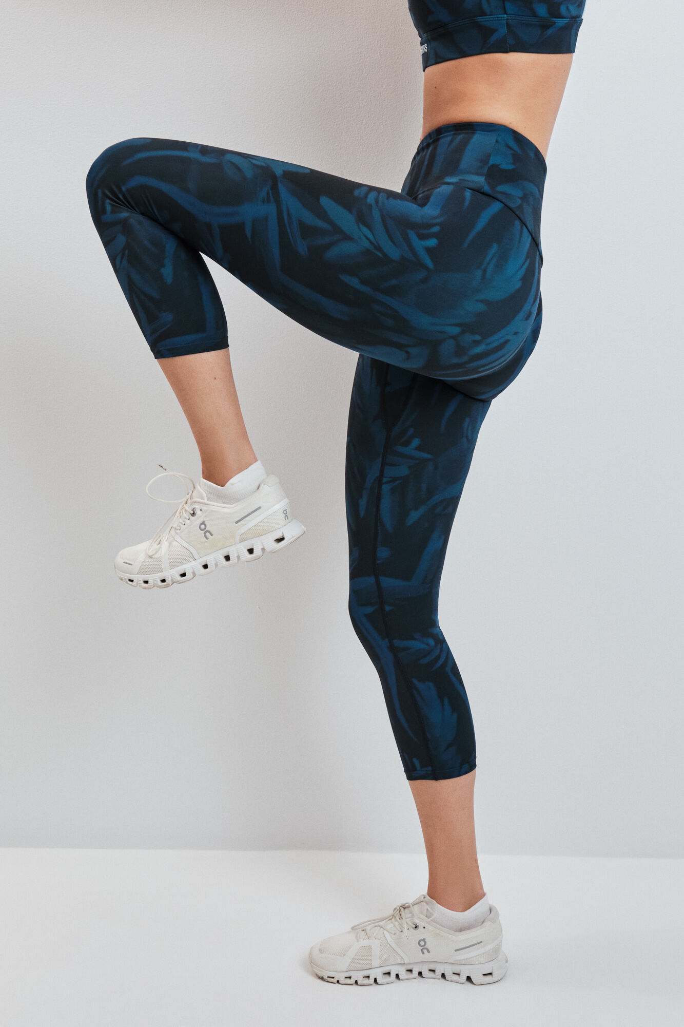 Dash and Stars Leggings capri estampados 4D STRETCH verdes verde