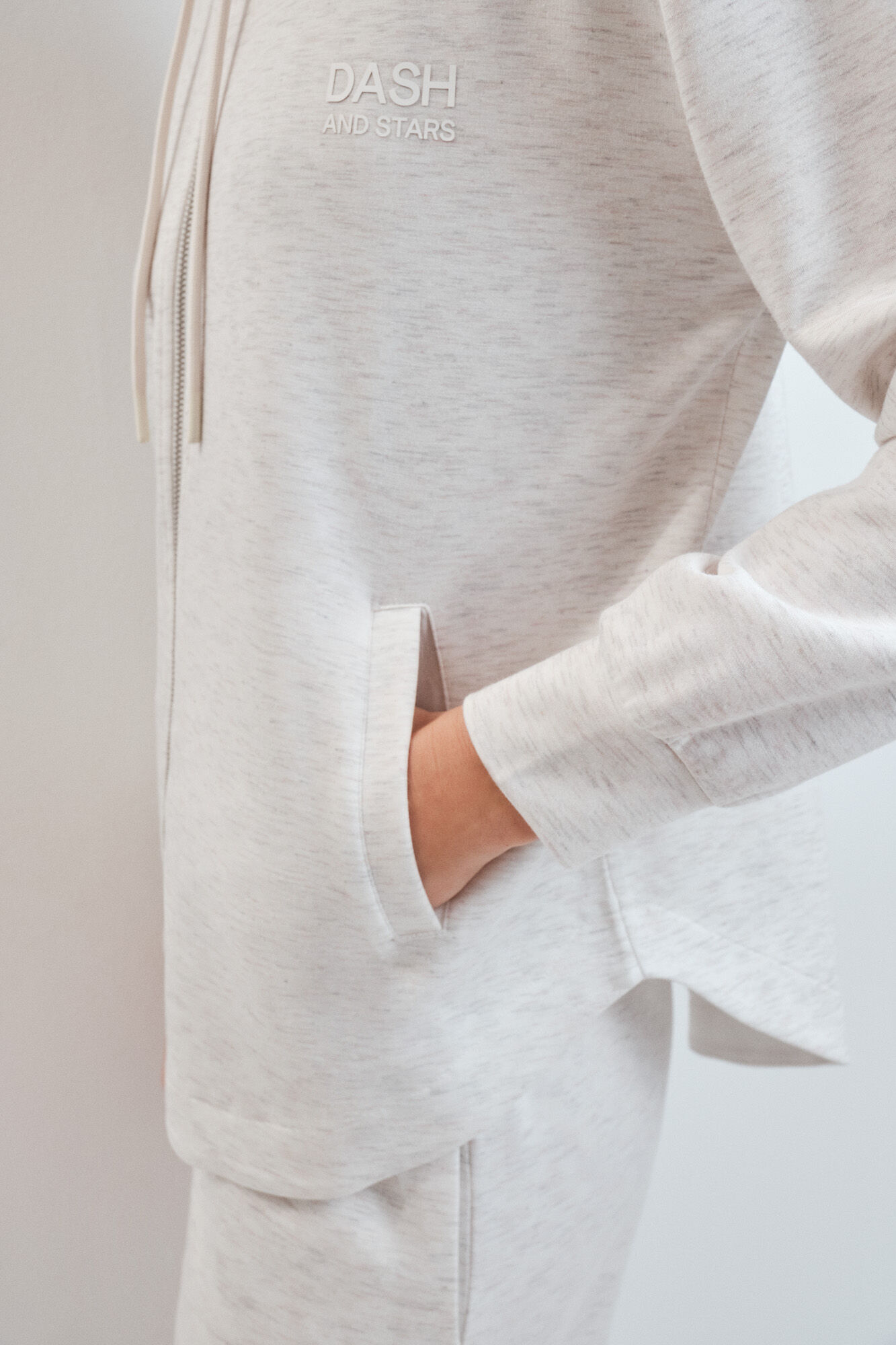Dash and Stars Chamarra con capucha de viscosa suave gris gris