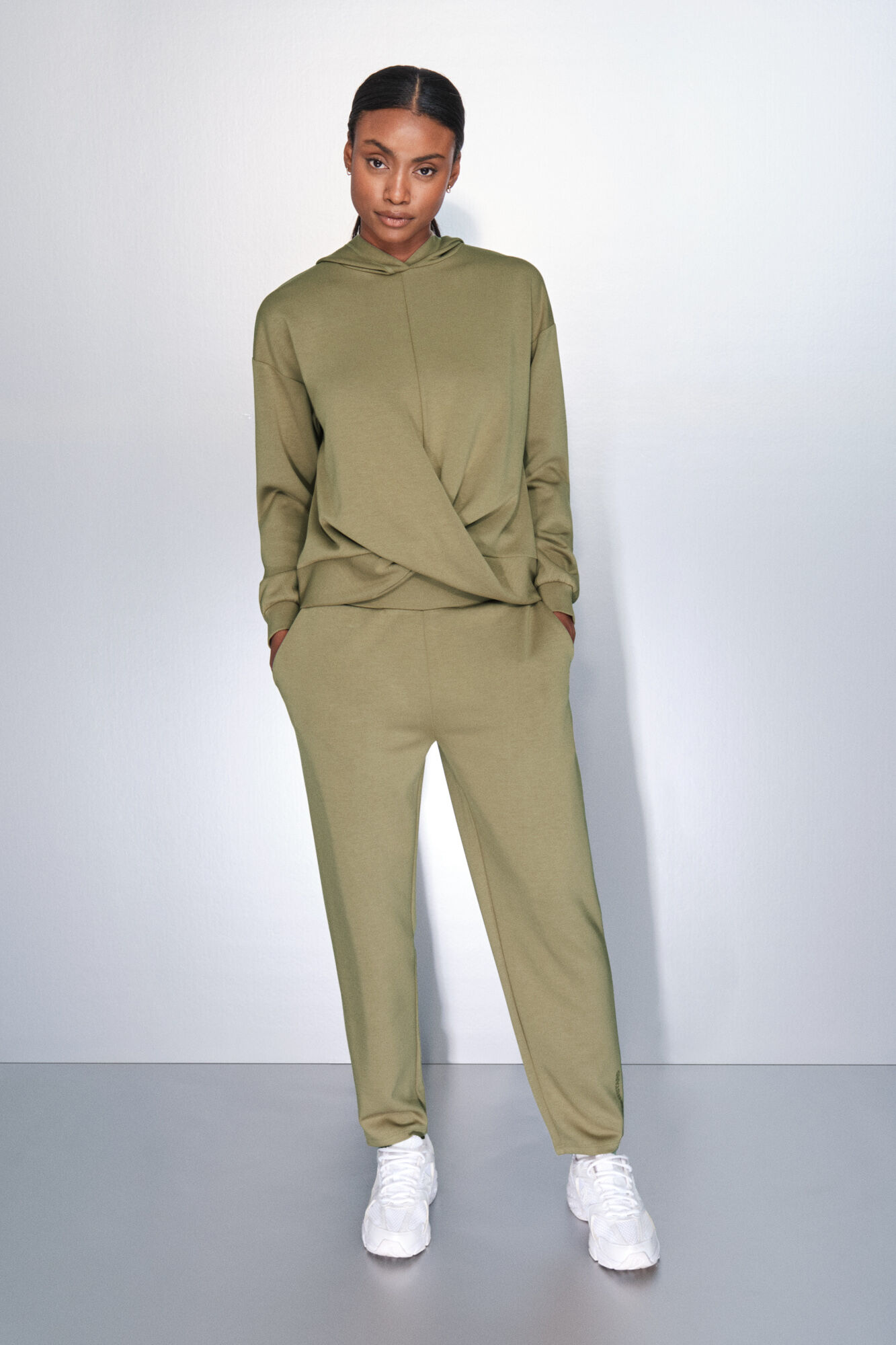 Dash and Stars Sudadera sudadera caqui beige