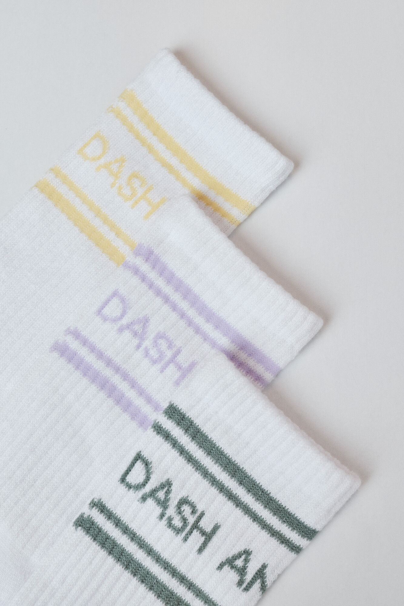 Dash and Stars Pack 3 calcetines largos de algod&oacute;n con logo beige