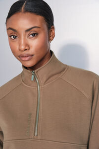 Dash and Stars Sudadera marrón con cierre en el cuello